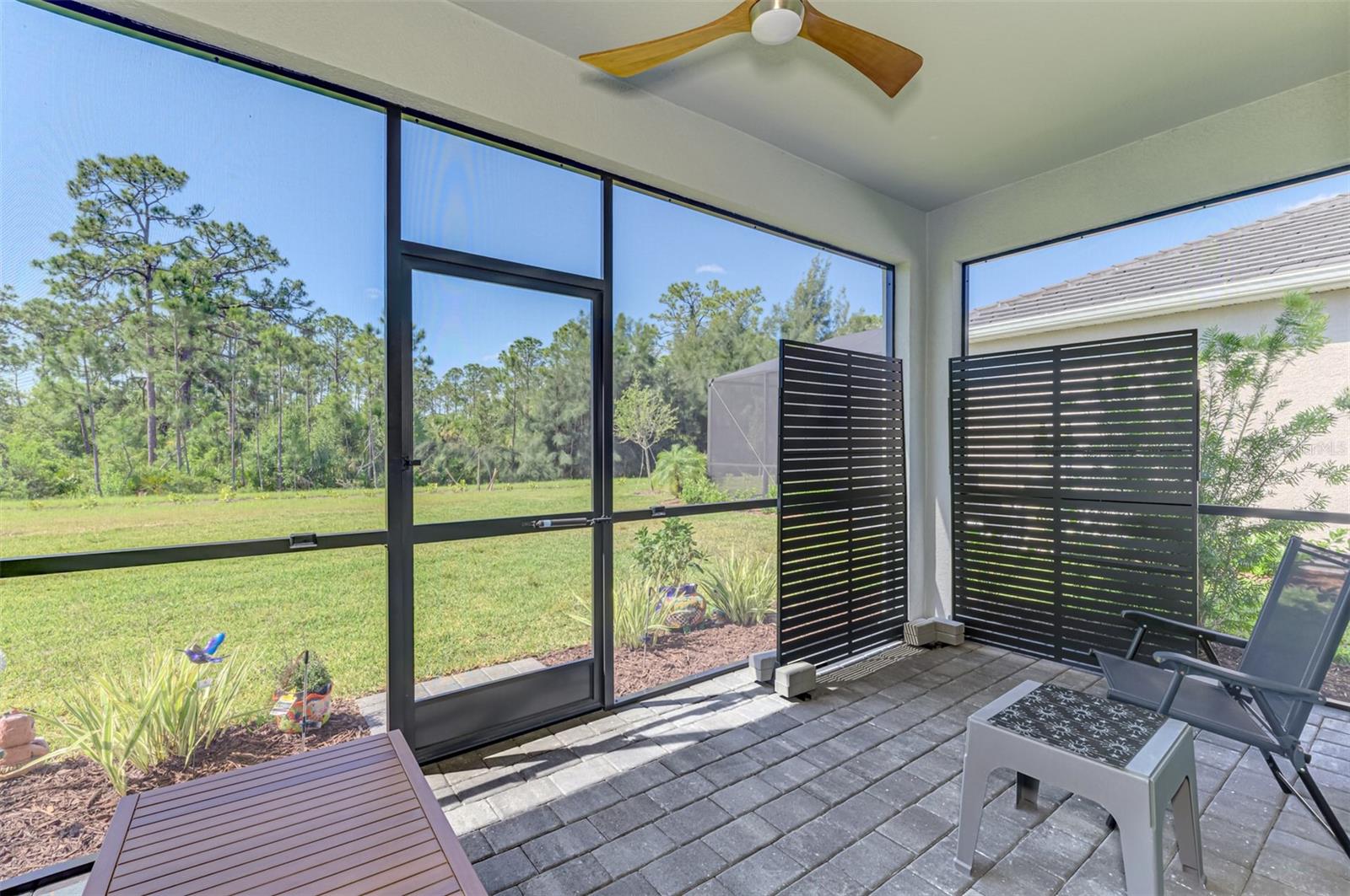 Image 41 of 57 For 10995 Pinot Drive