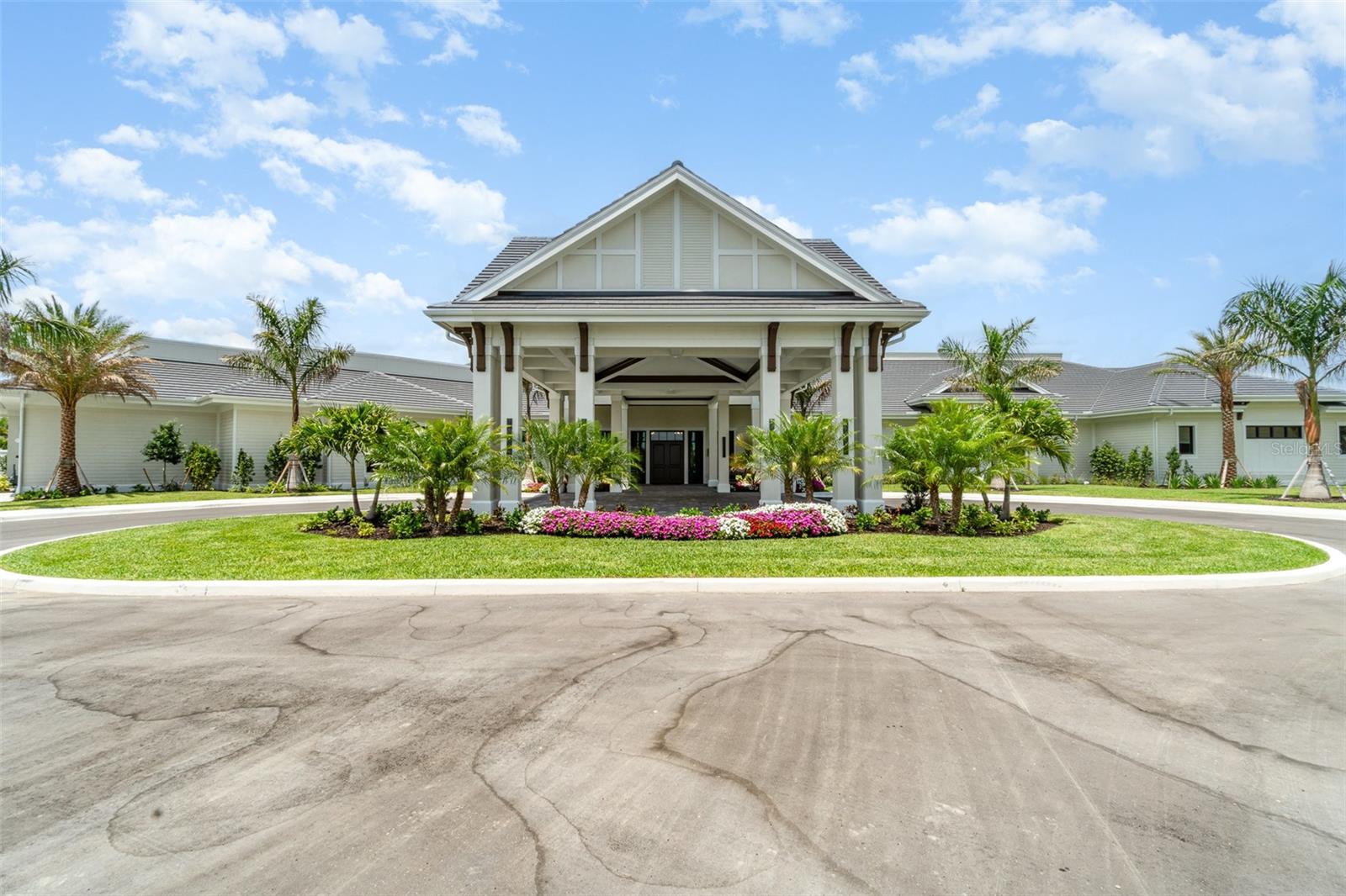 Image 31 of 59 For 15990 Grassland Lane 3024