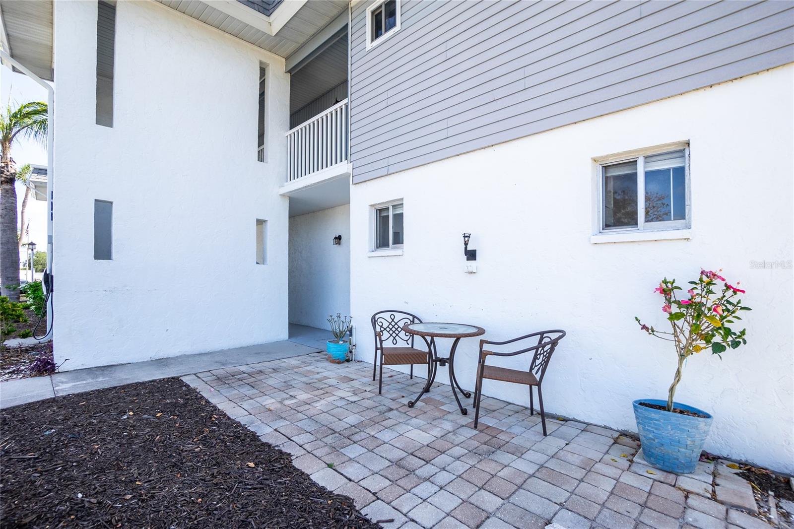 Image 2 of 53 For 22375 Edgewater Drive 123
