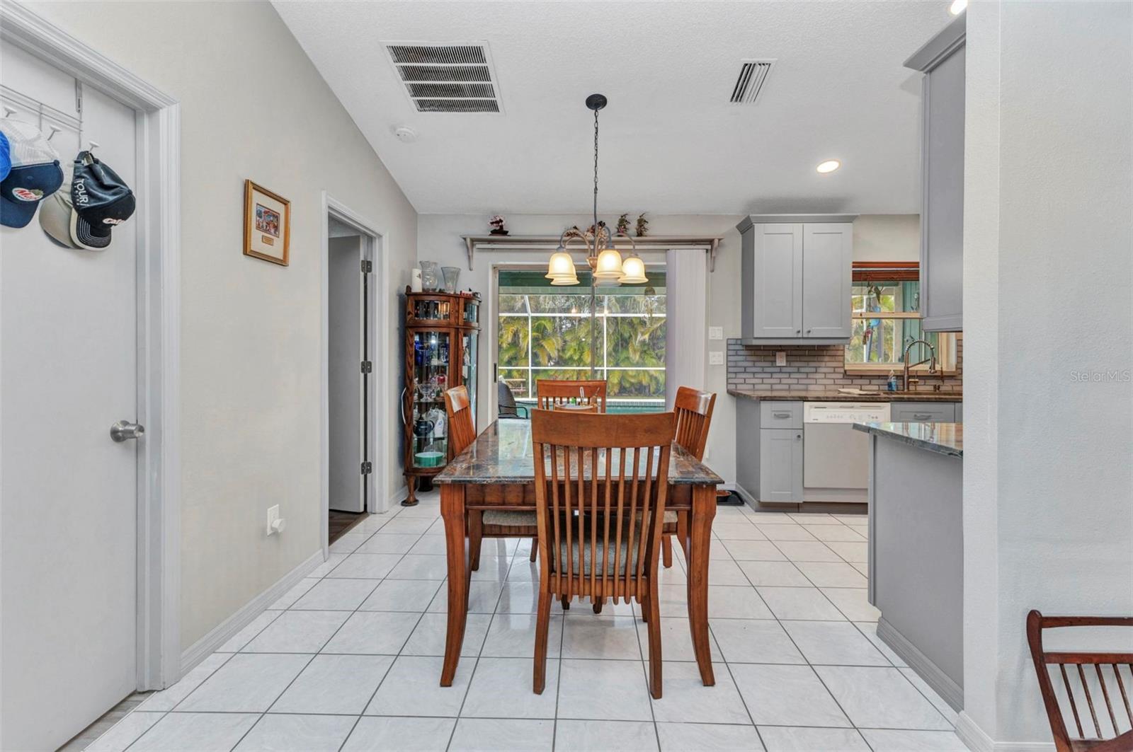 Image 6 of 36 For 6371 Mckinley Terrace