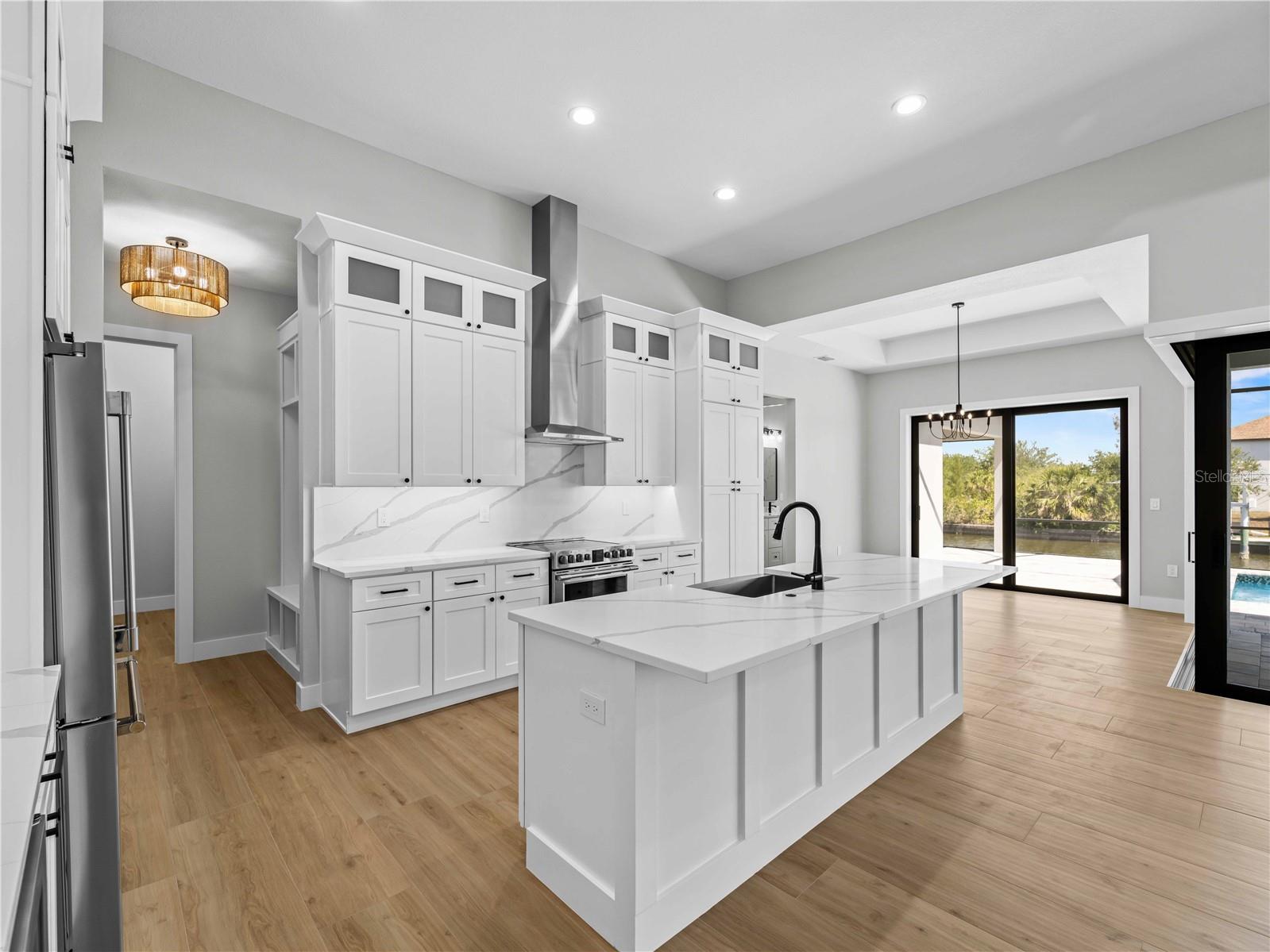 Image 22 of 93 For 15504 Melport Circle