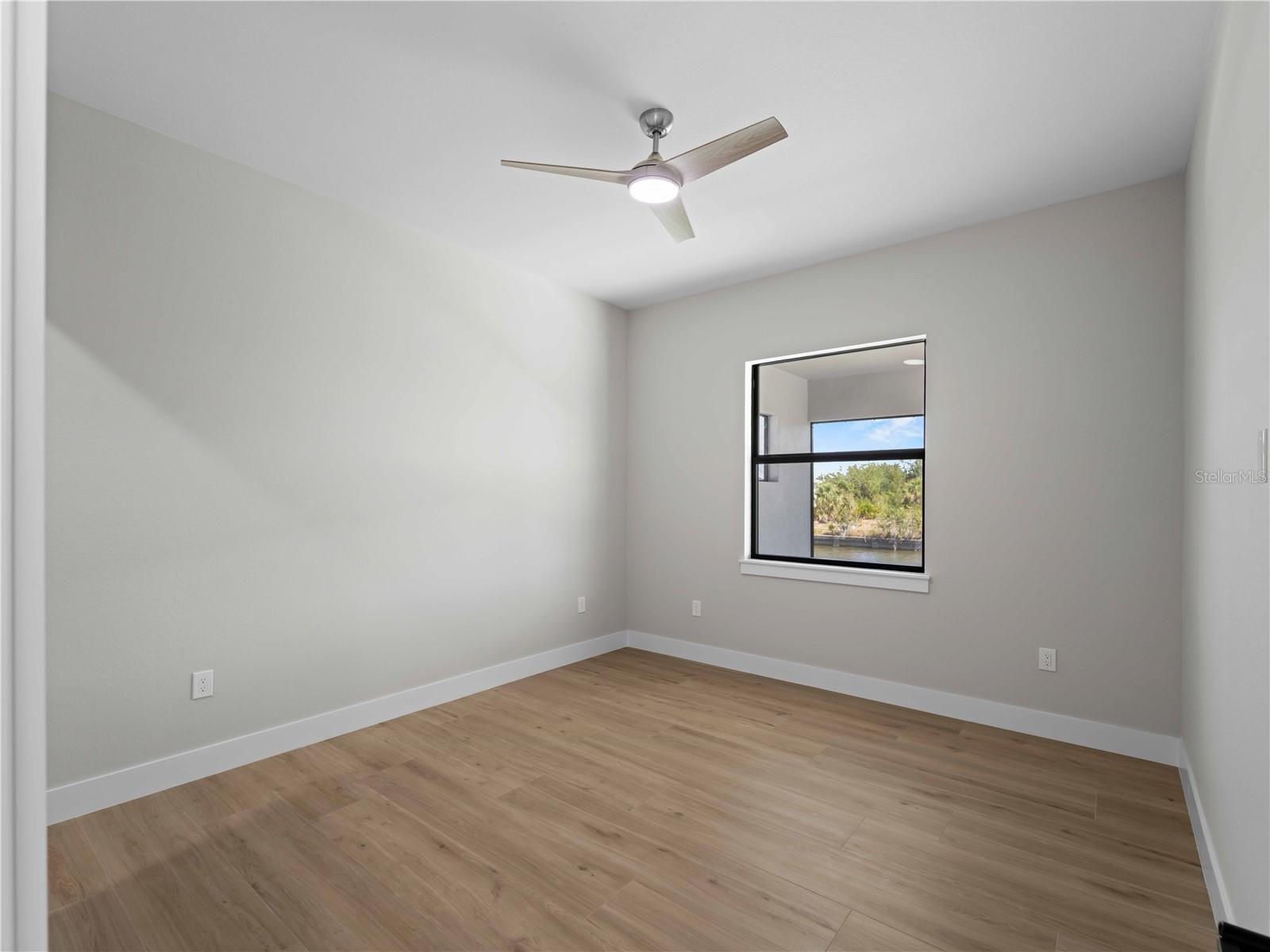 Image 27 of 93 For 15504 Melport Circle