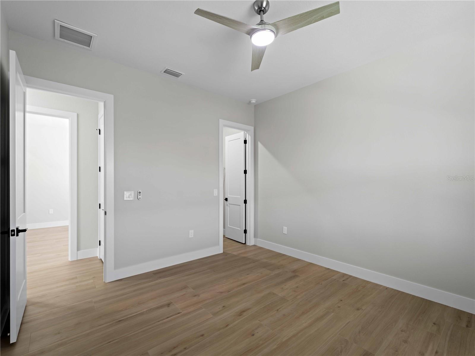 Image 28 of 93 For 15504 Melport Circle