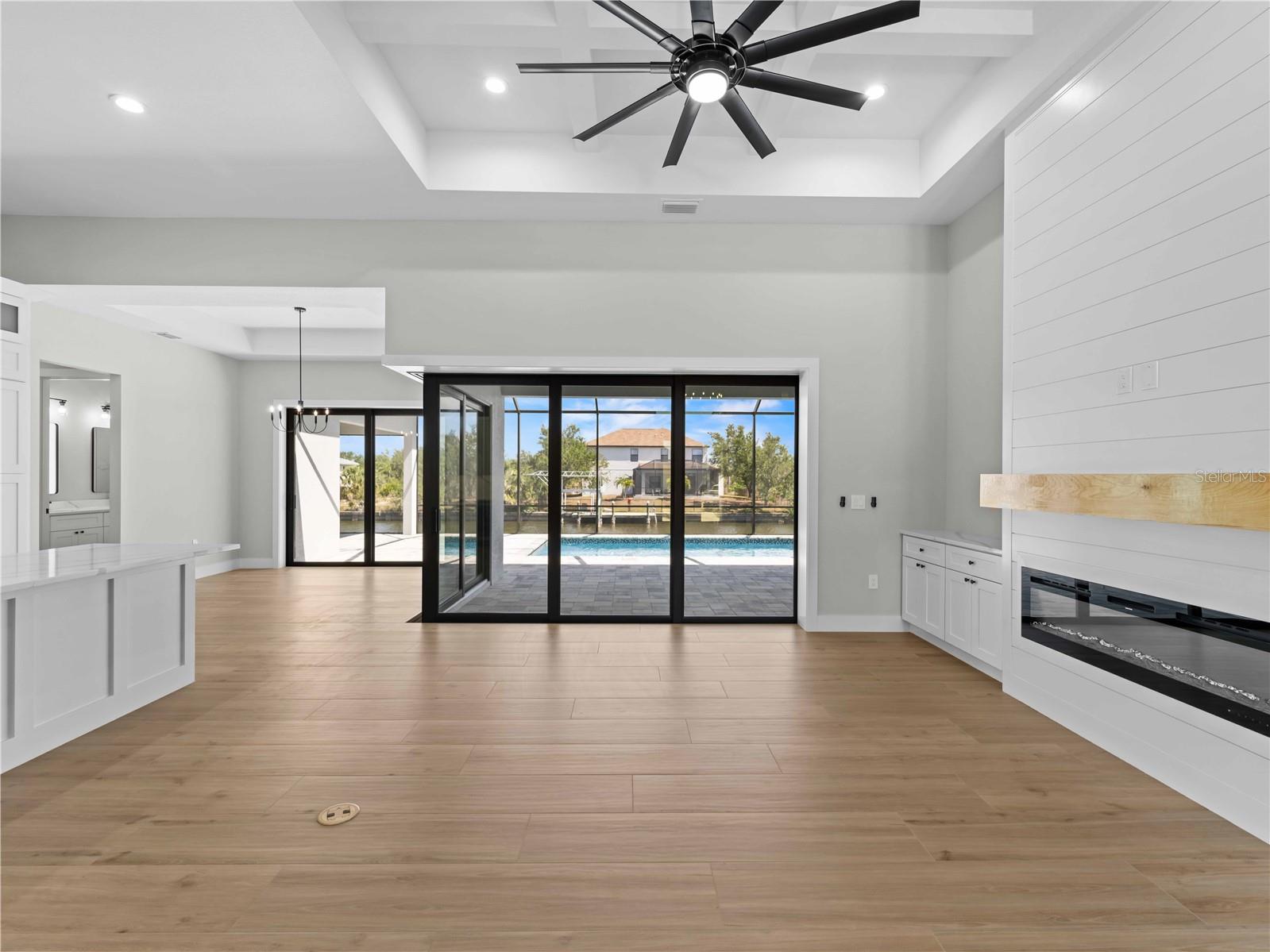 Image 7 of 93 For 15504 Melport Circle