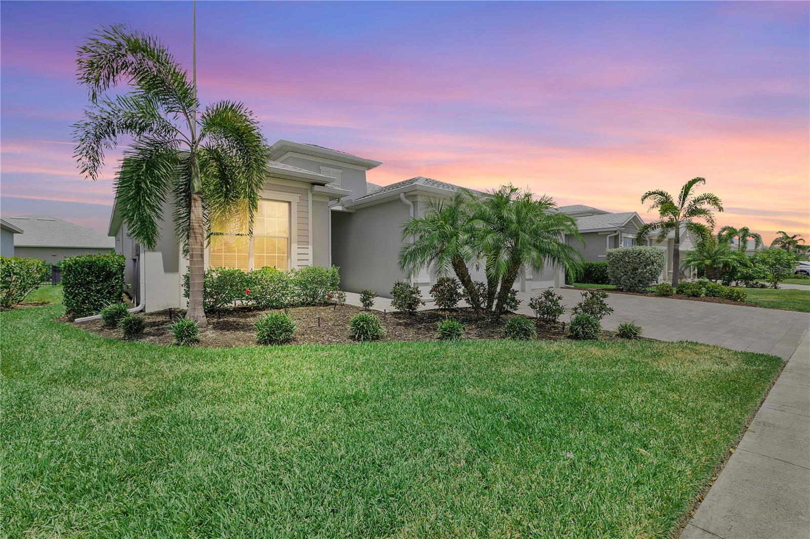 Image 4 of 79 For 17556 Winding Wood Lane