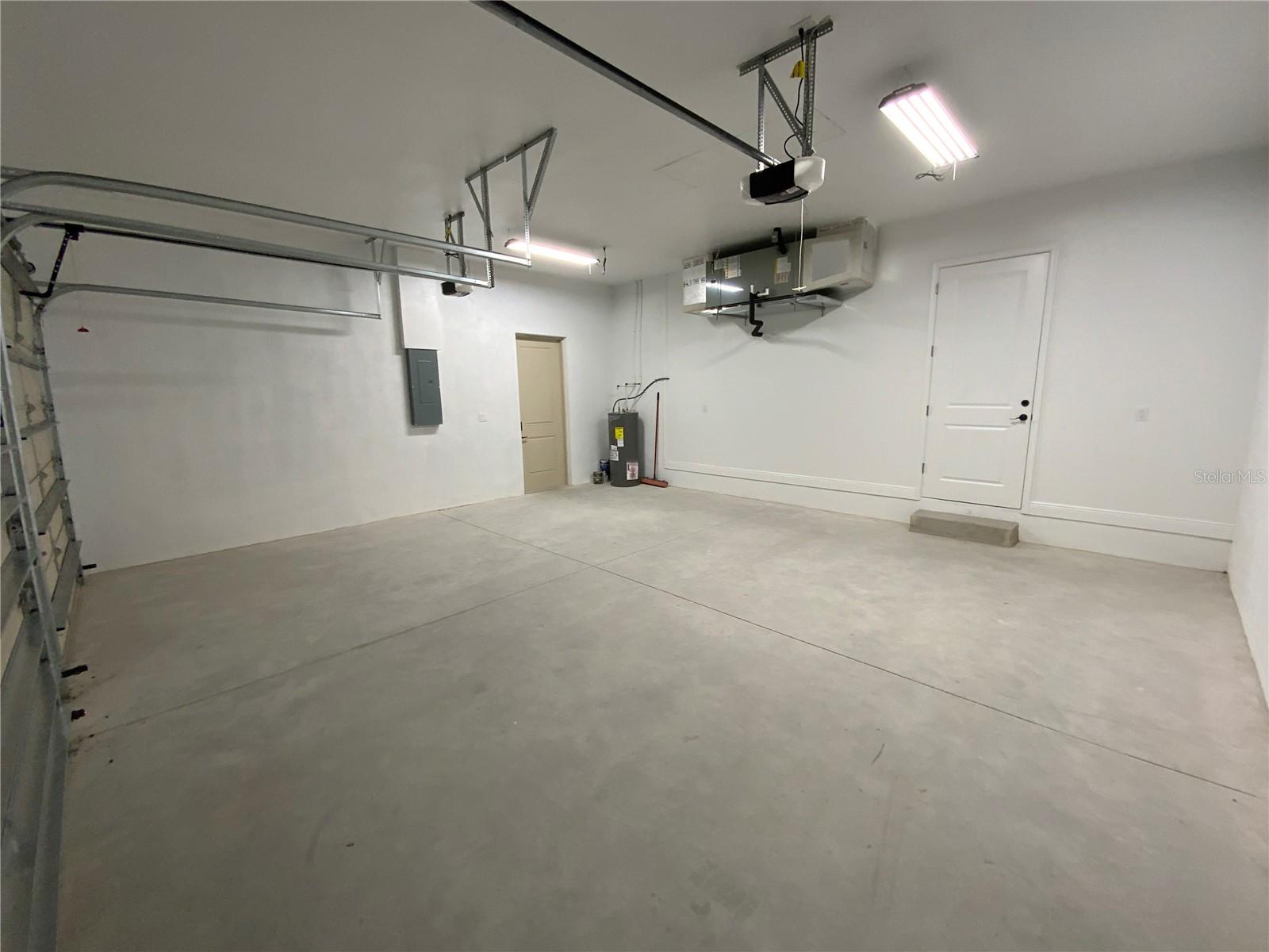 Listing photo id 28 for 1201 Childress Avenue