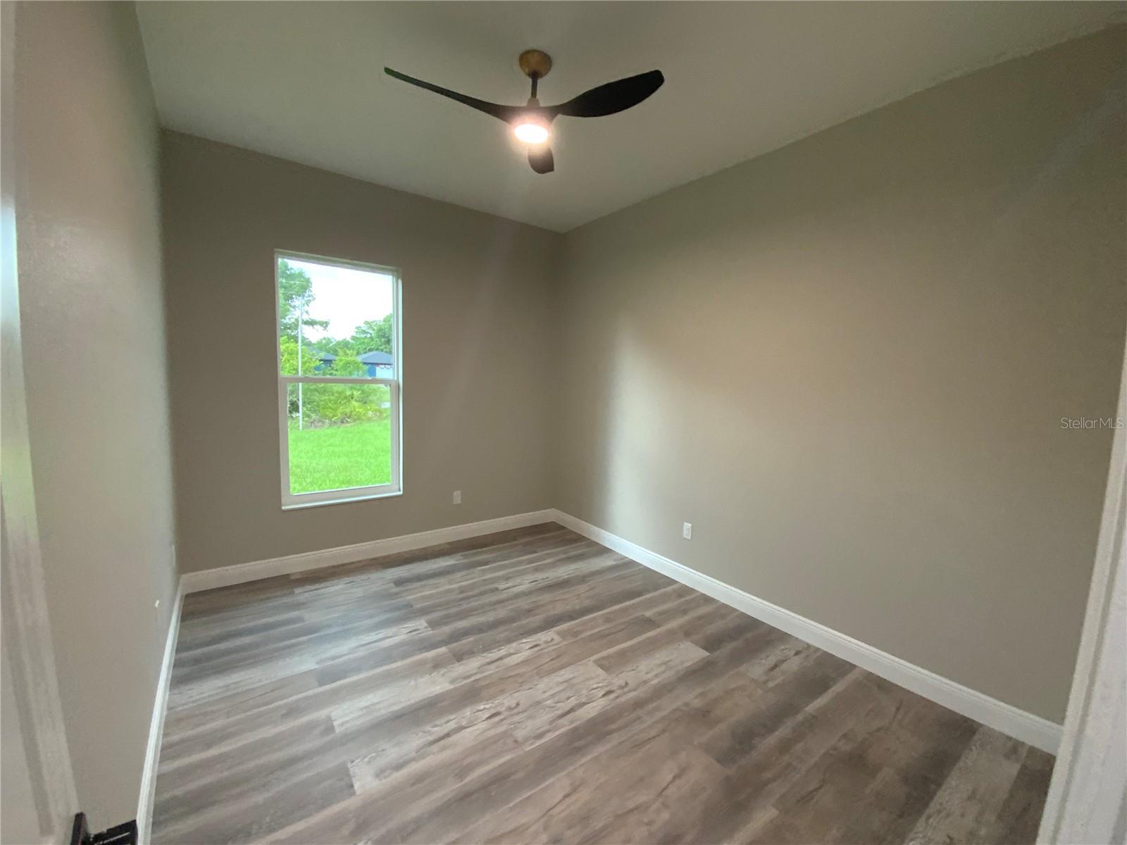 Listing photo id 39 for 1201 Childress Avenue