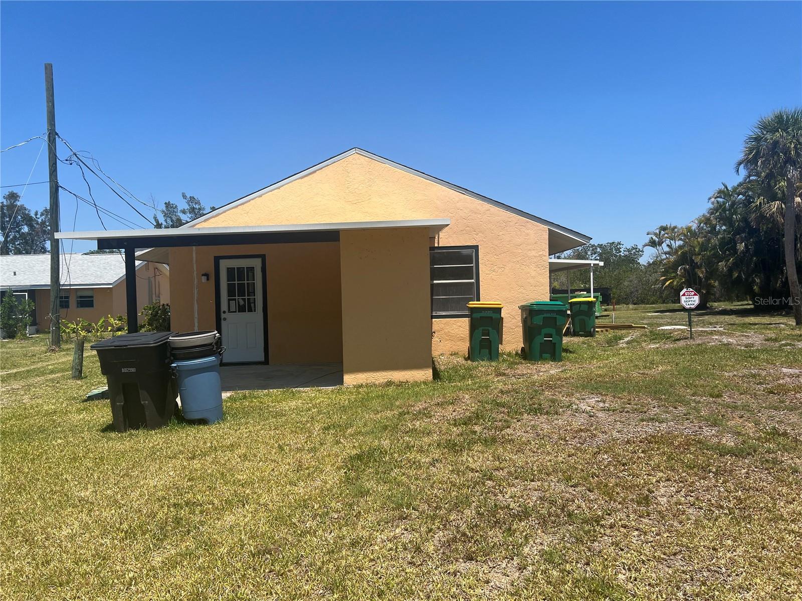 Details for 2533 Myrtle Avenue 2, PUNTA GORDA, FL 33950