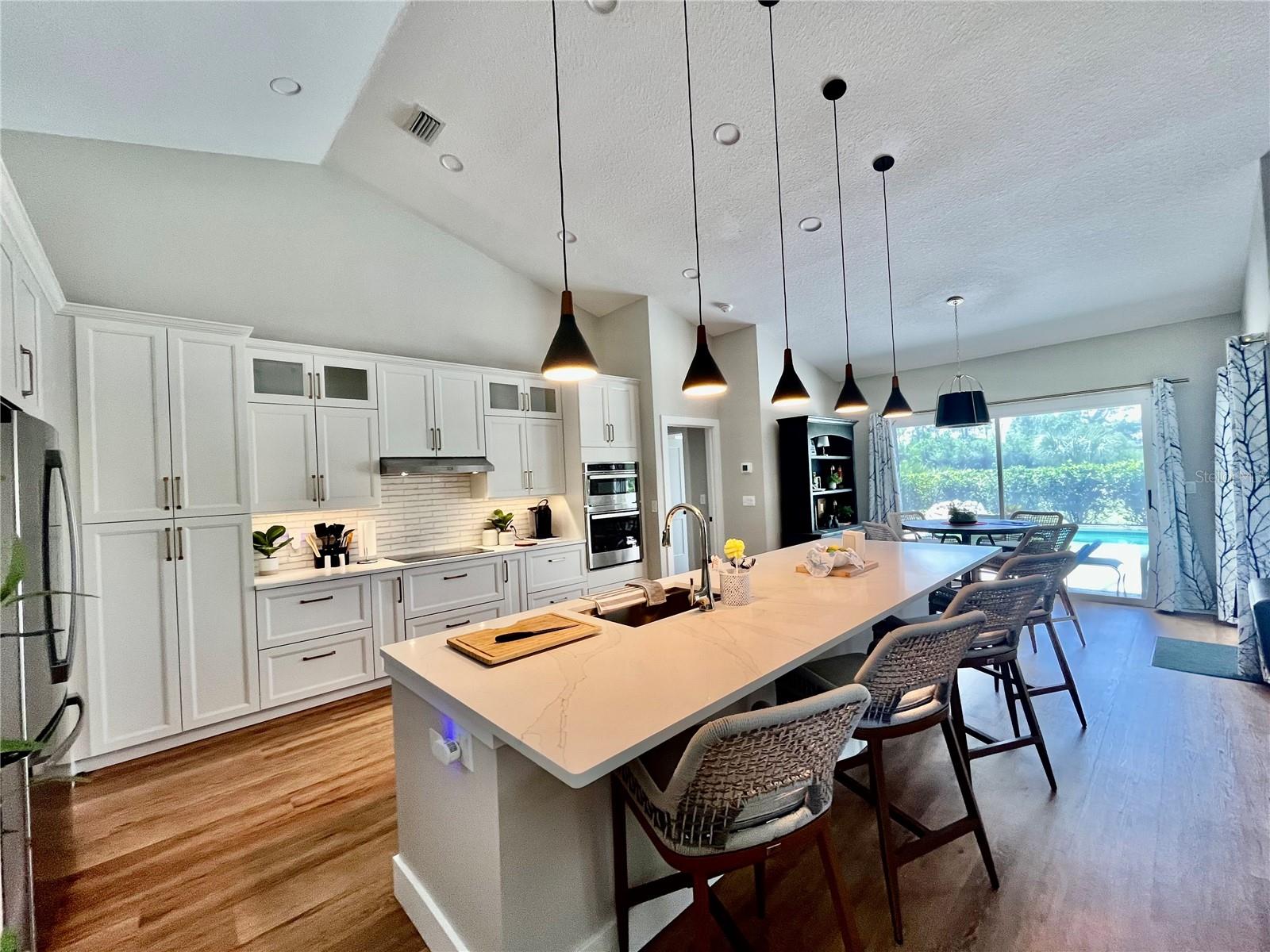 Image 11 of 62 For 6000 Key Largo Circle
