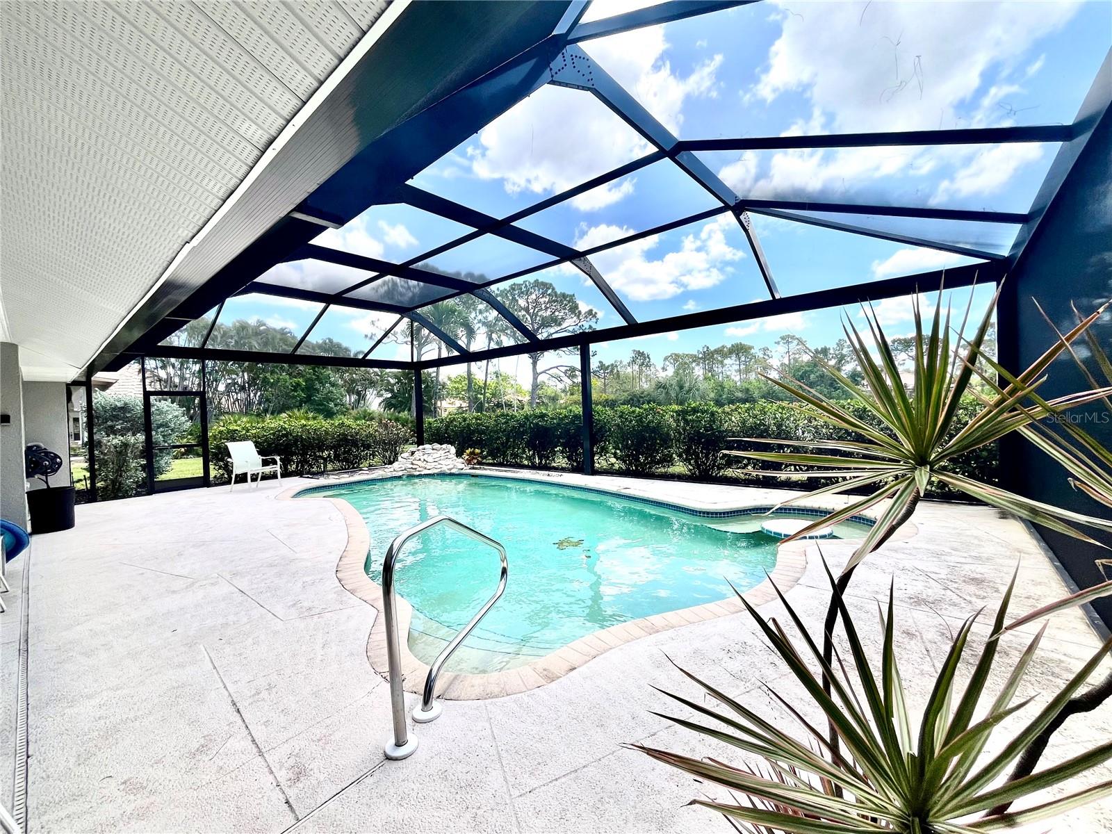 Image 4 of 62 For 6000 Key Largo Circle
