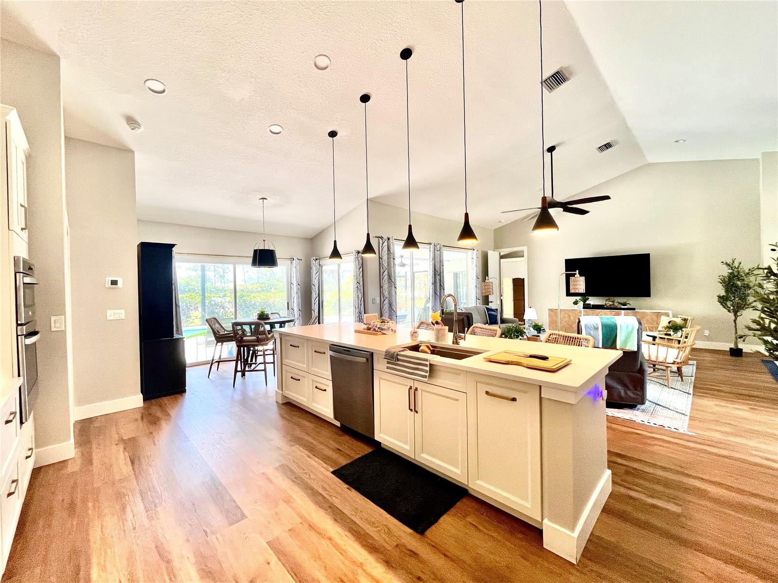 Image 9 of 62 For 6000 Key Largo Circle