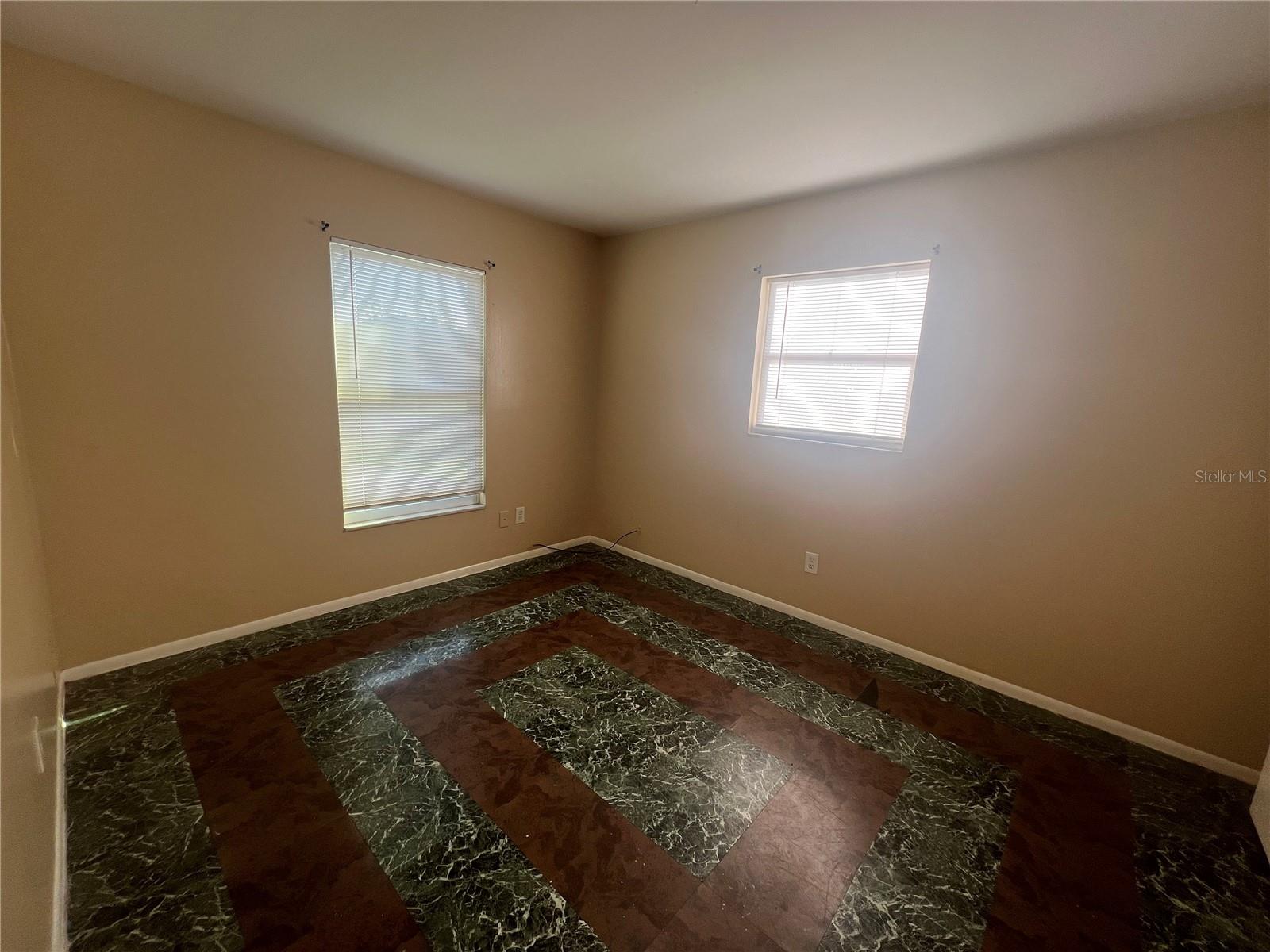 Image 11 of 16 For 9482 Tacoma Avenue A