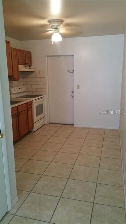 Image 3 of 16 For 9482 Tacoma Avenue A