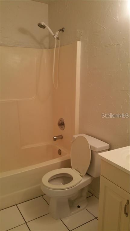 Image 4 of 16 For 9482 Tacoma Avenue A