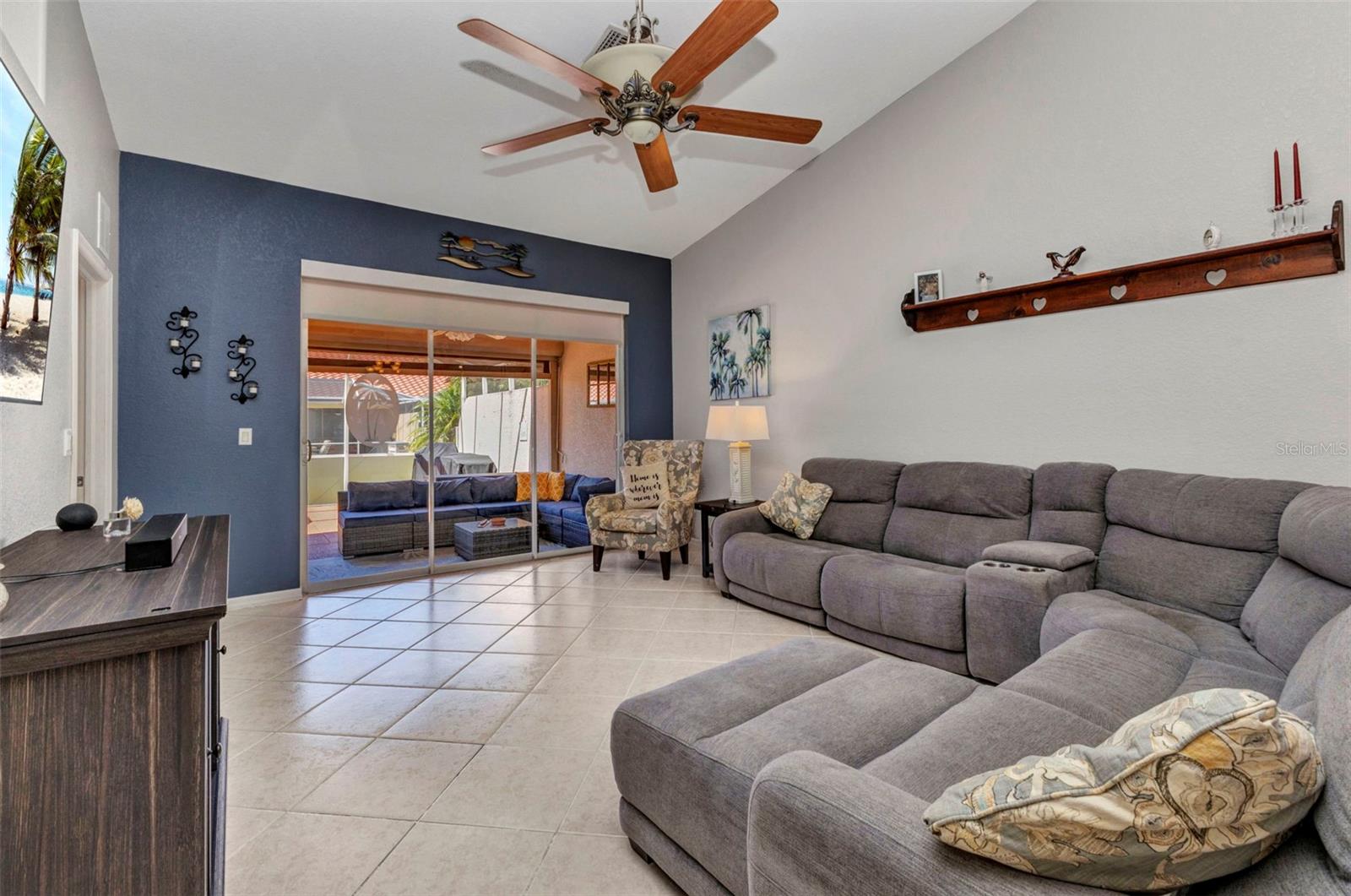 Image 11 of 30 For 3715 Albacete Circle 93