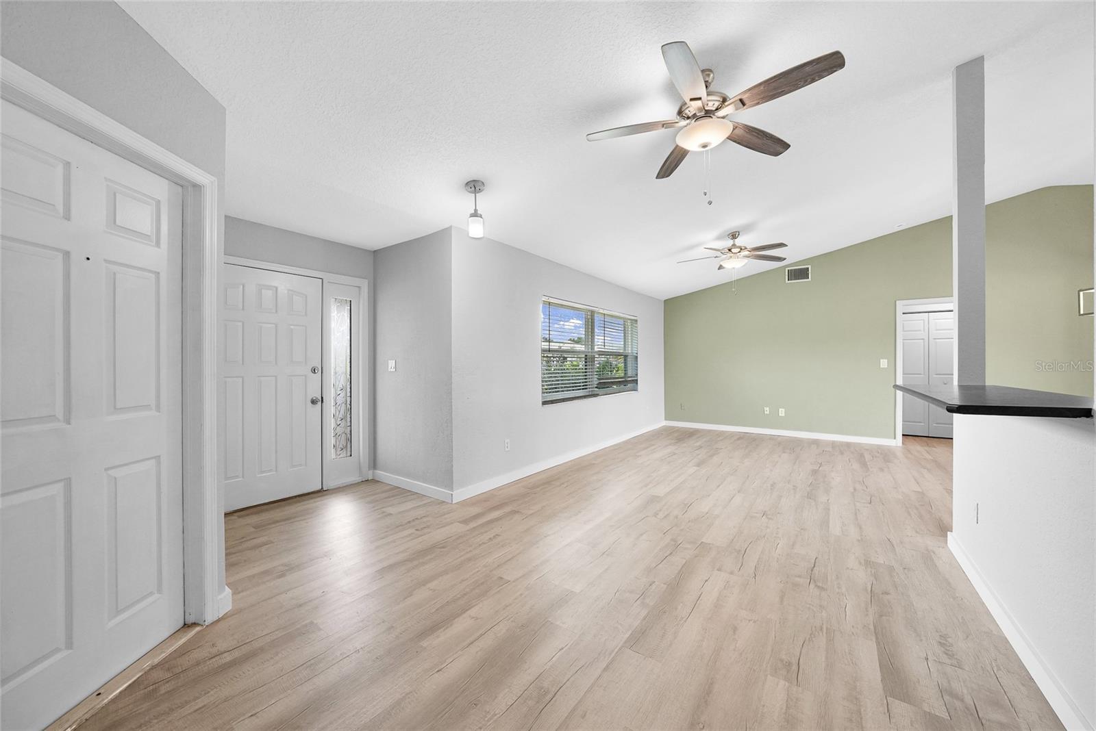 Image 4 of 32 For 26103 Salonika Lane