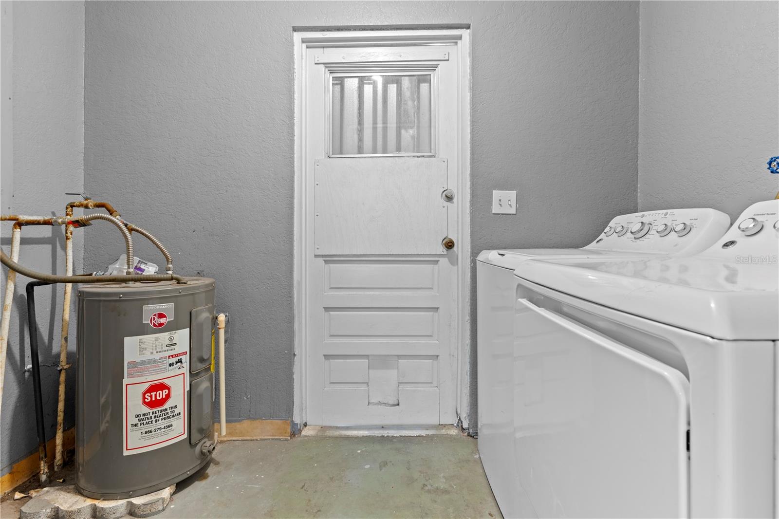 Image 25 of 33 For 5527 Fairway Drive S