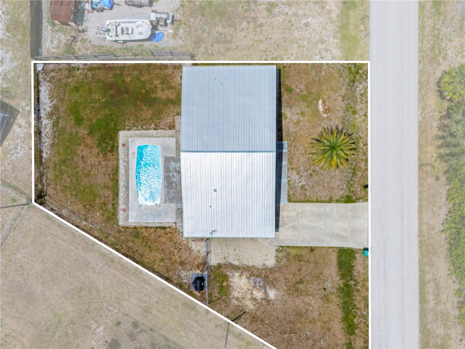 Image 30 of 33 For 5527 Fairway Drive S
