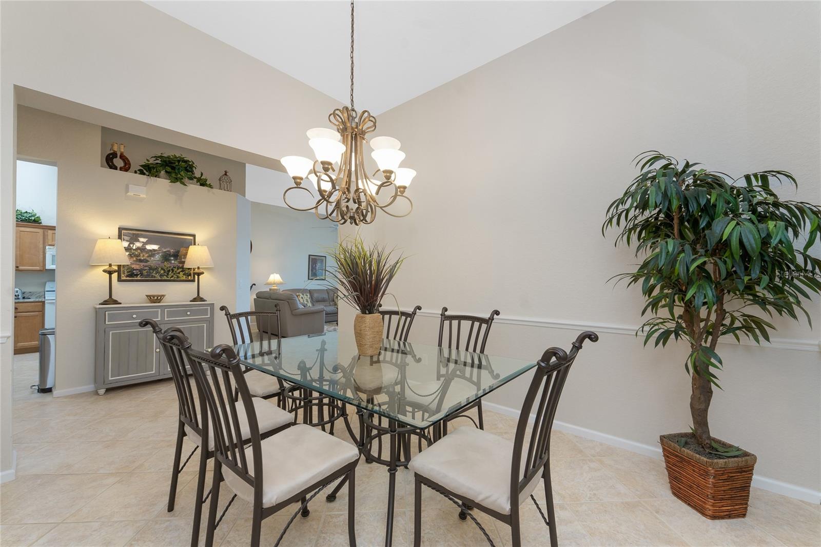 Image 11 of 66 For 3412 Grand Vista Court 202