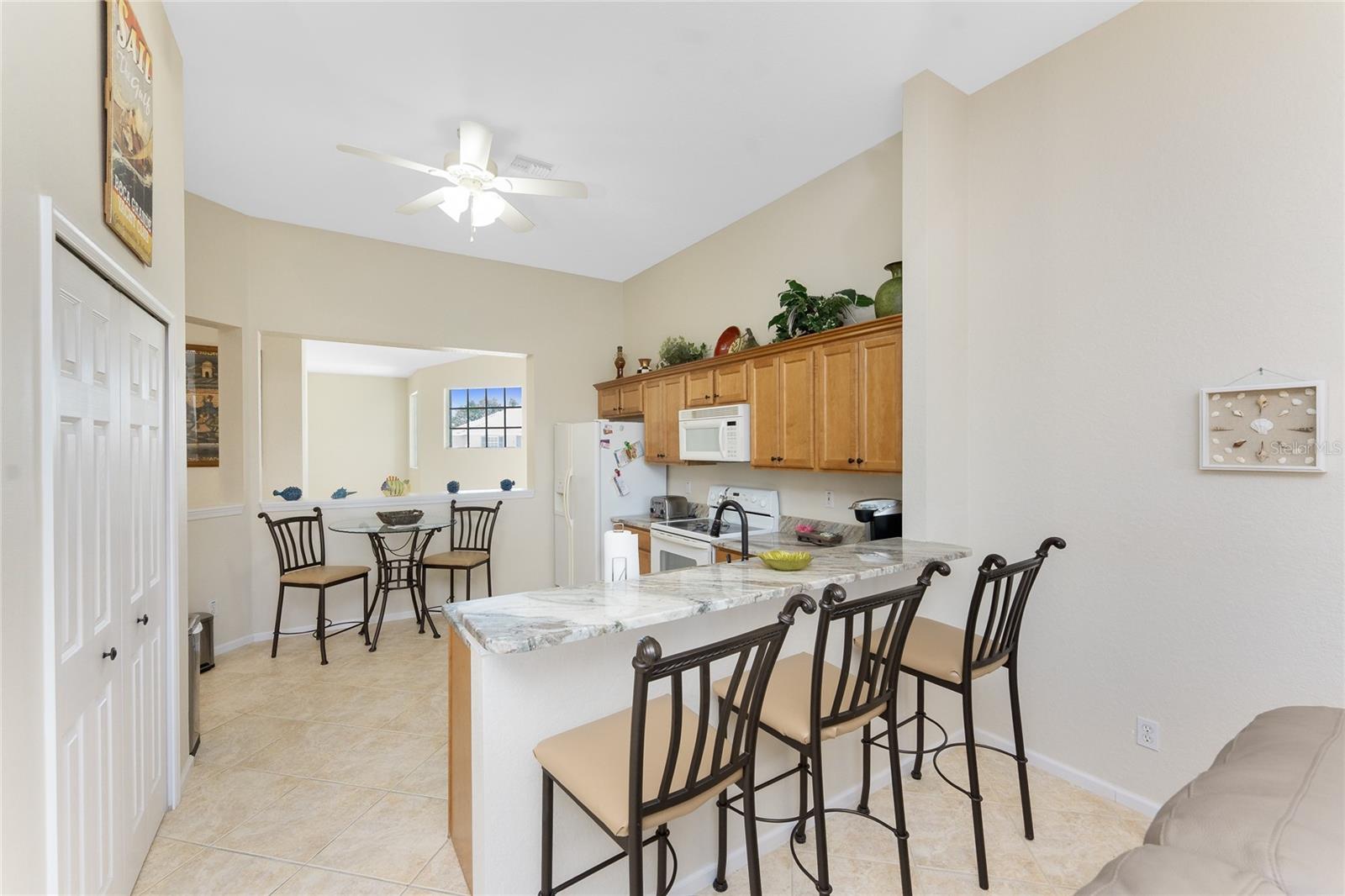 Image 12 of 66 For 3412 Grand Vista Court 202