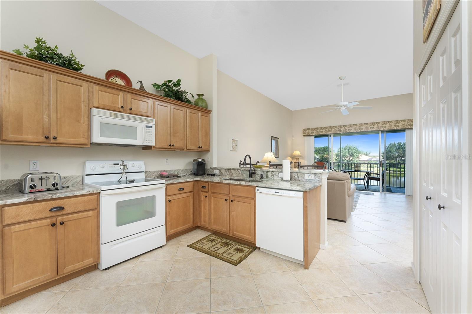 Image 14 of 66 For 3412 Grand Vista Court 202