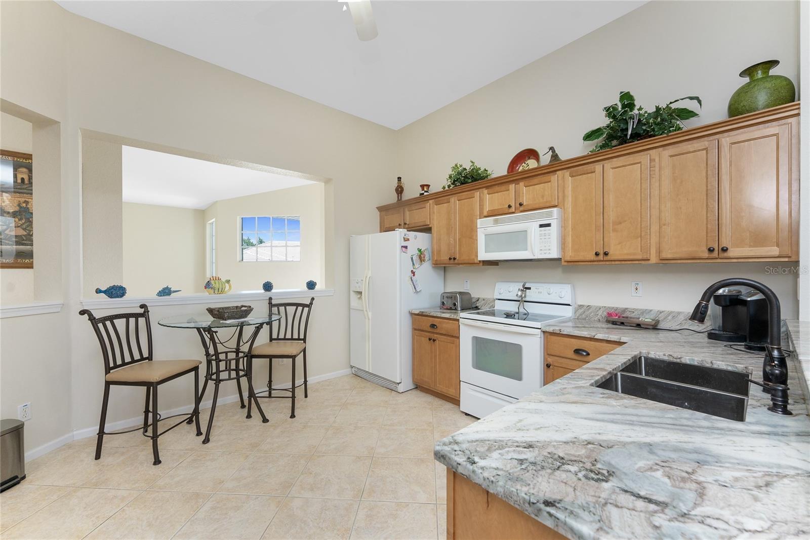 Image 17 of 66 For 3412 Grand Vista Court 202