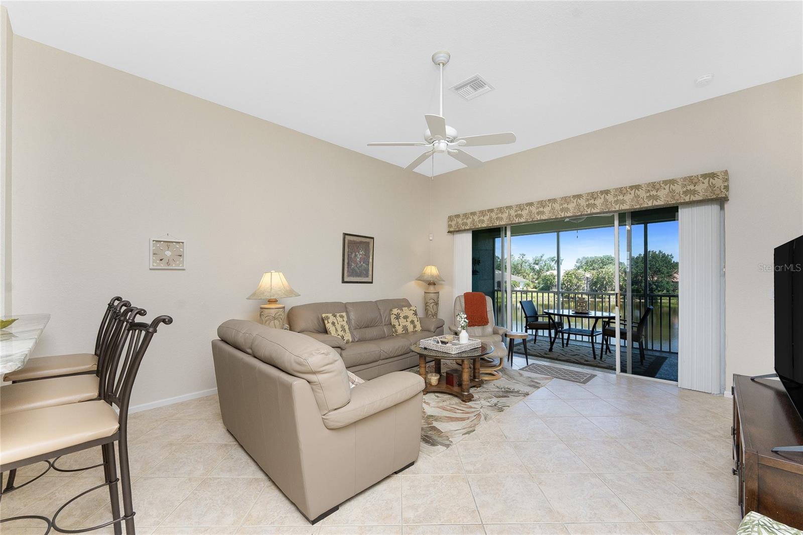 Image 18 of 66 For 3412 Grand Vista Court 202