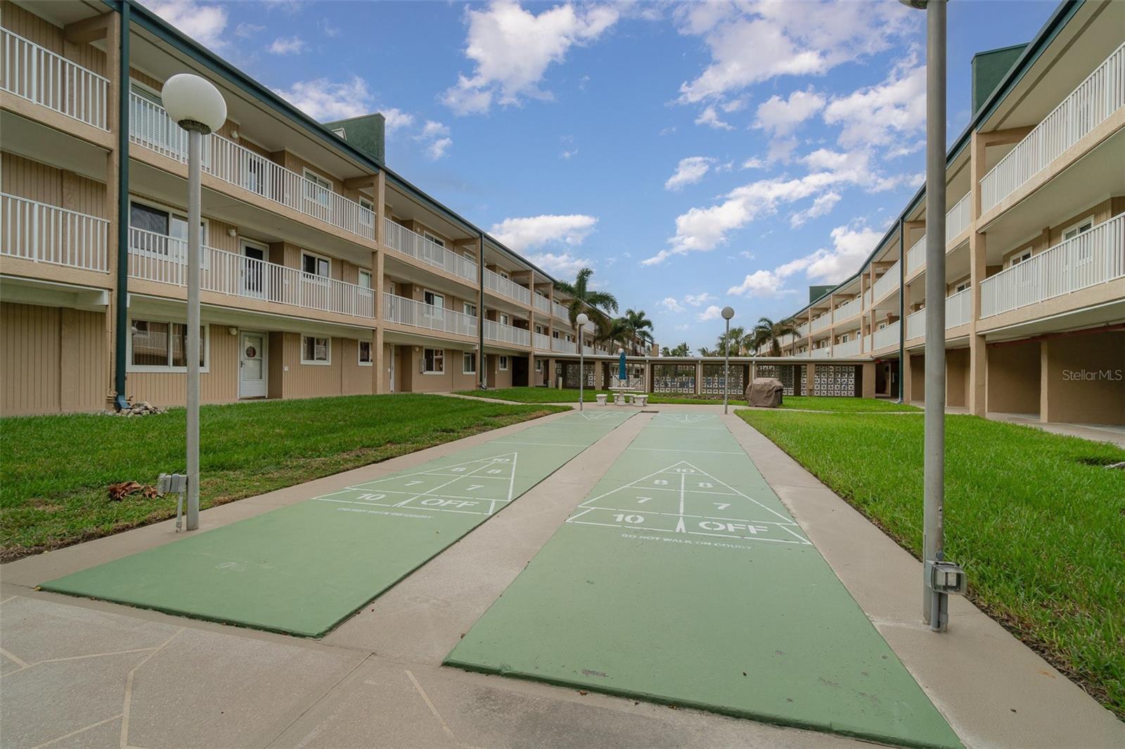 Image 22 of 31 For 150 Harborside Avenue 306