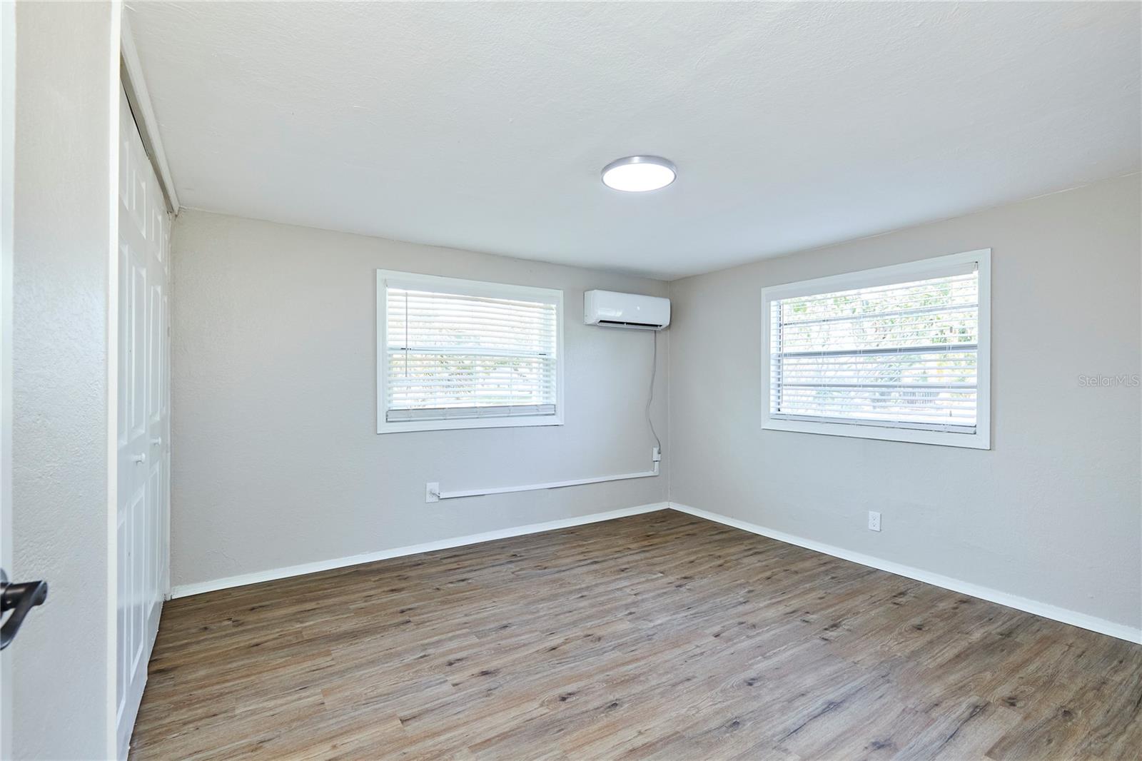 Image 19 of 38 For 3502 Lincoln Avenue
