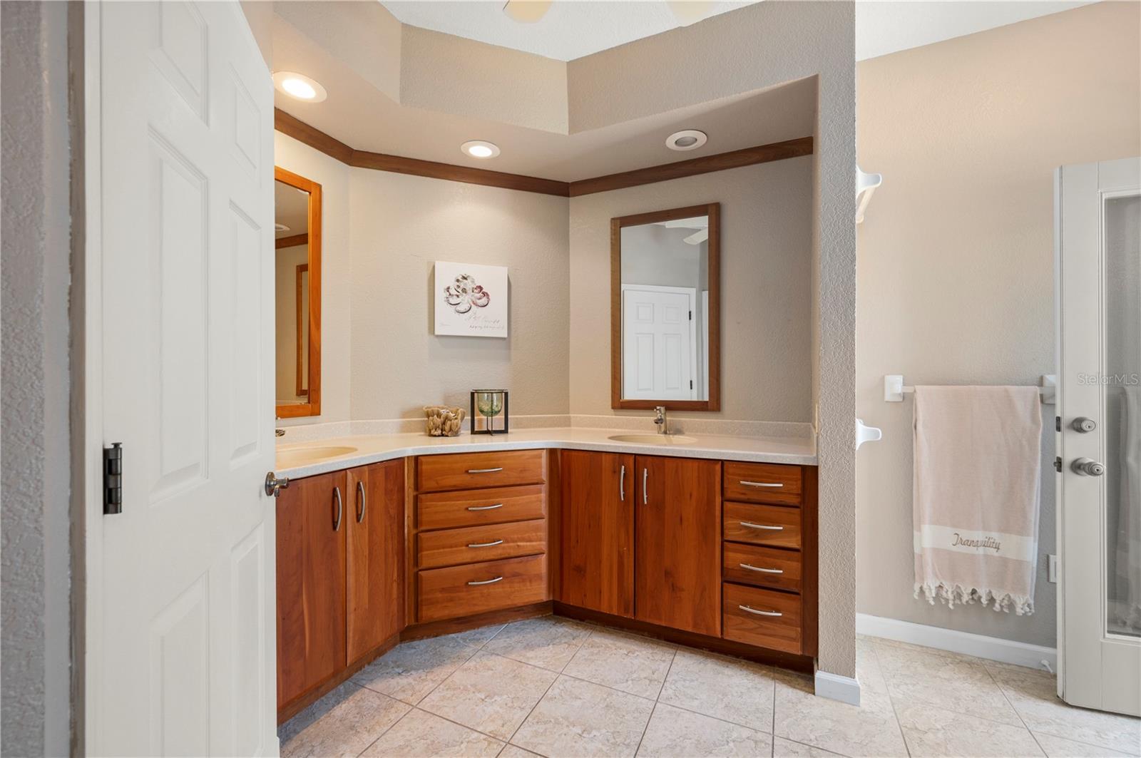 Image 31 of 66 For 3800 Bal Harbor Boulevard 415