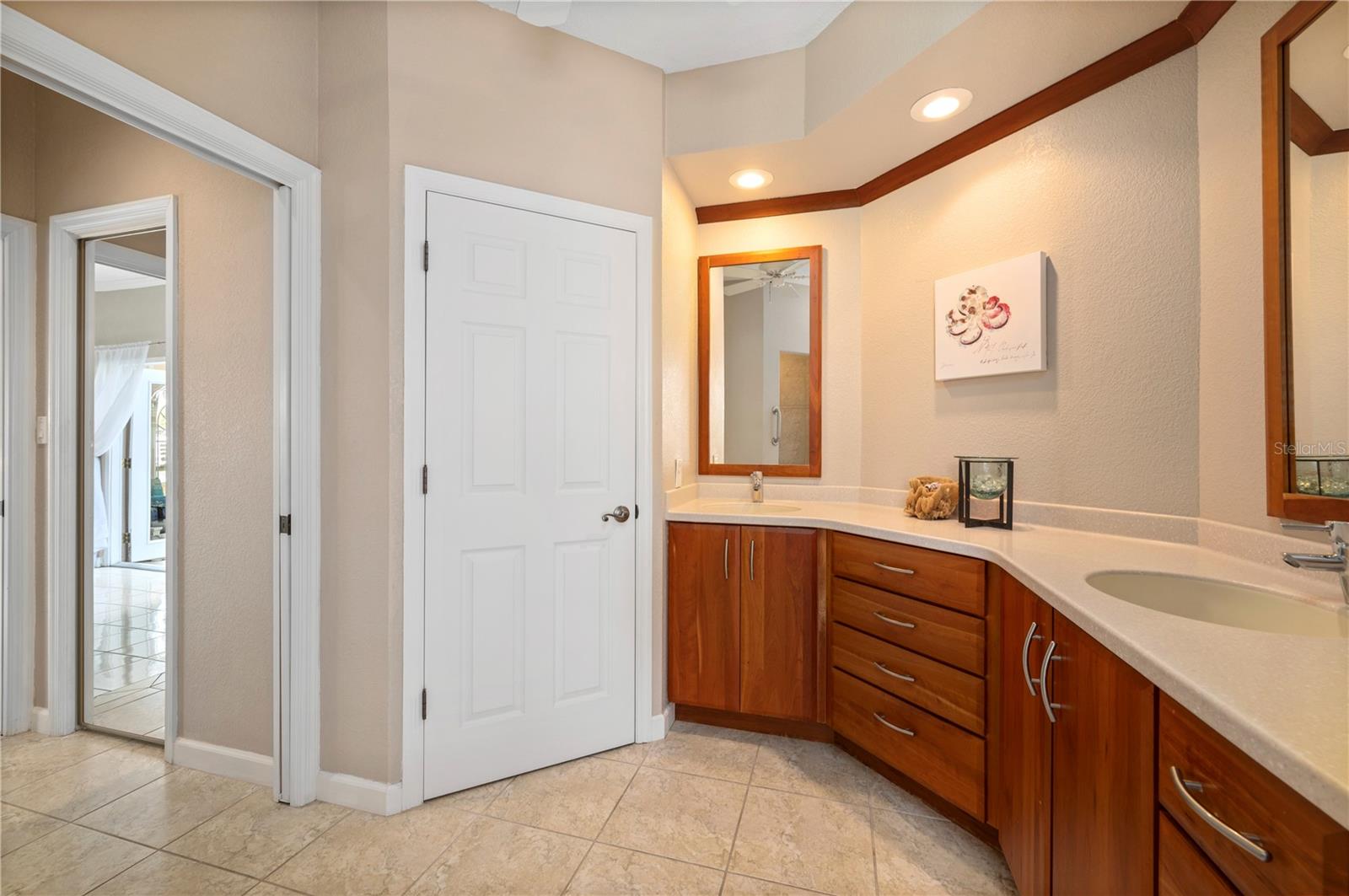 Image 32 of 66 For 3800 Bal Harbor Boulevard 415