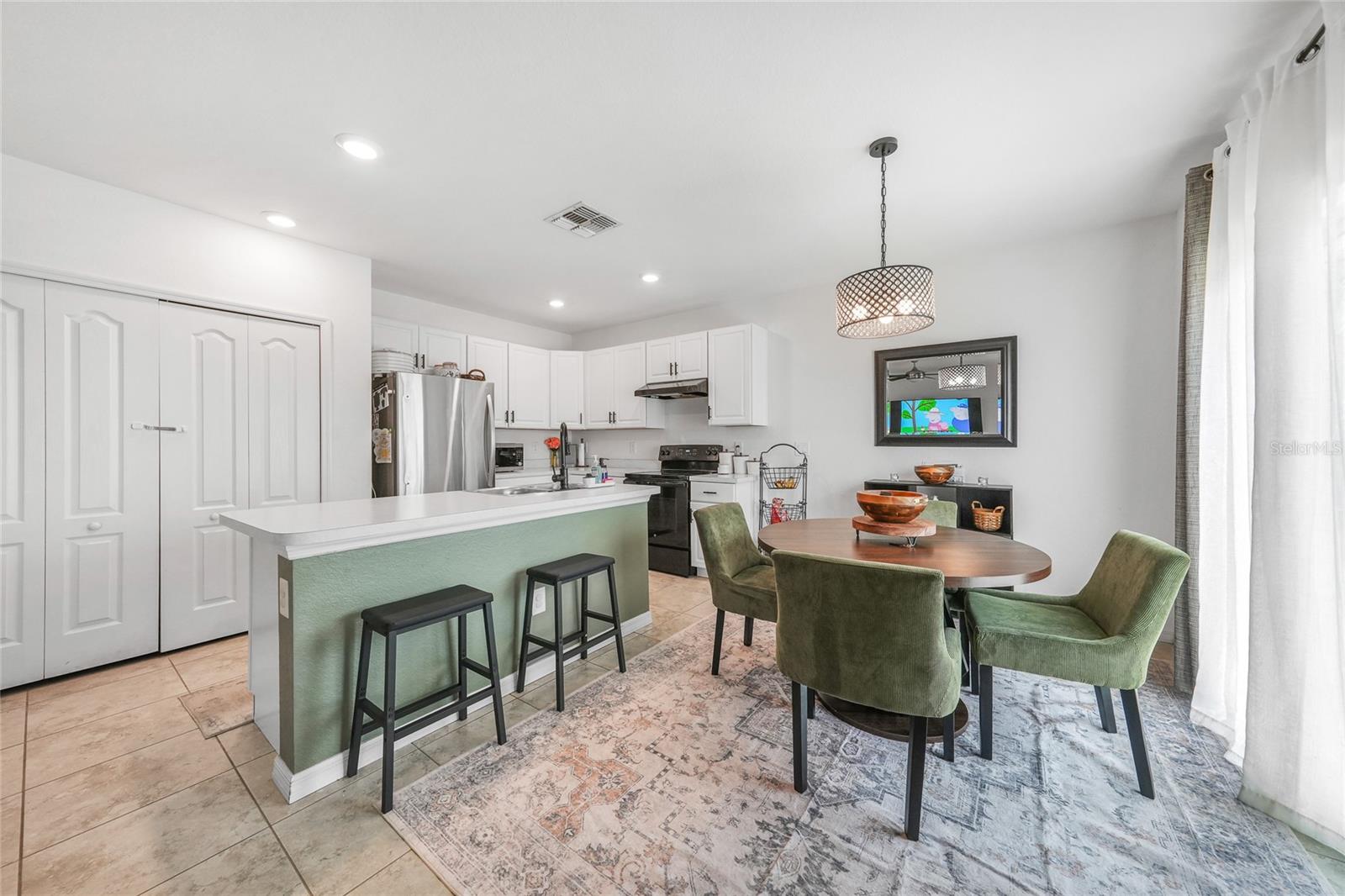 Image 8 of 24 For 27306 Deep Creek Boulevard
