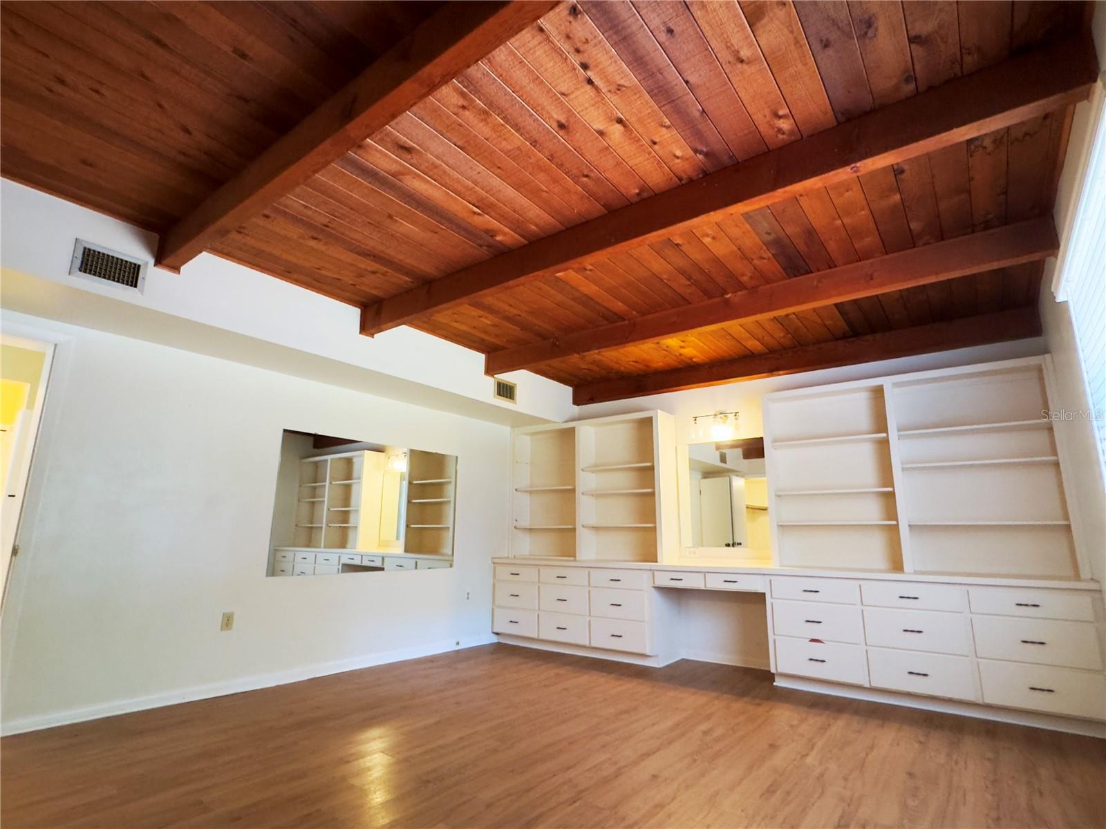 Image 32 of 46 For 5801 Poinciana Avenue