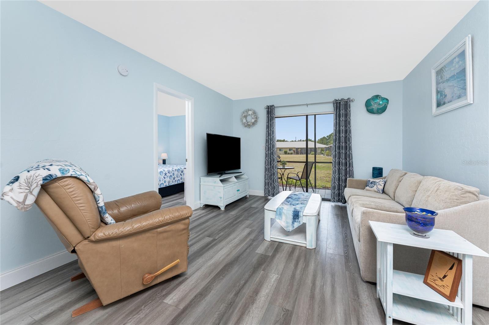 Image 17 of 71 For 25225 Rampart Boulevard 1603