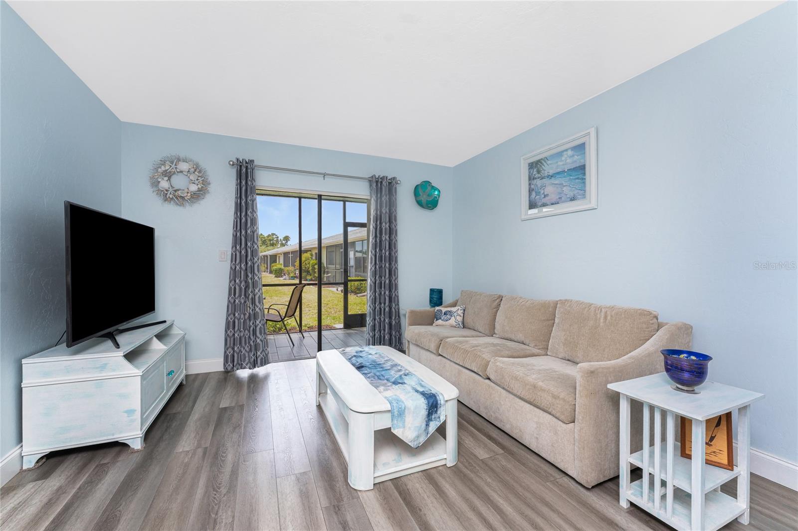 Image 18 of 71 For 25225 Rampart Boulevard 1603
