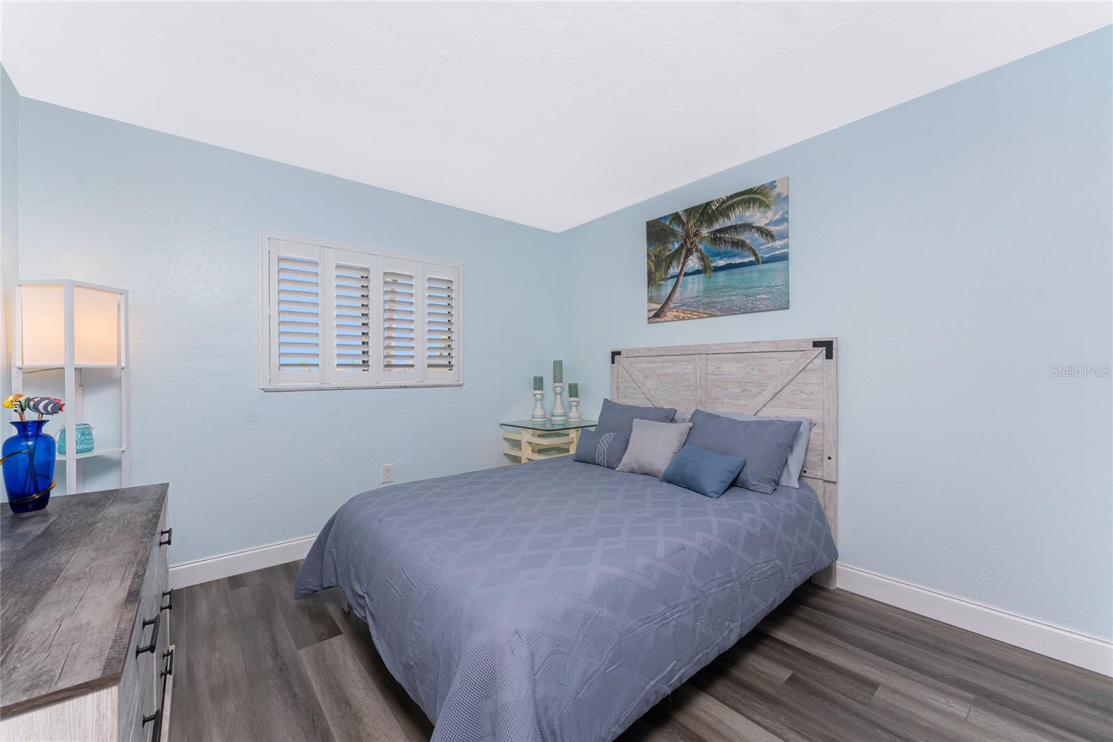 Image 21 of 71 For 25225 Rampart Boulevard 1603