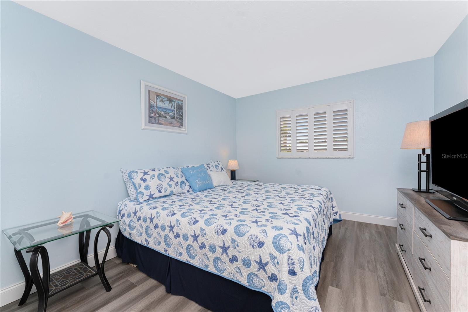 Image 28 of 71 For 25225 Rampart Boulevard 1603