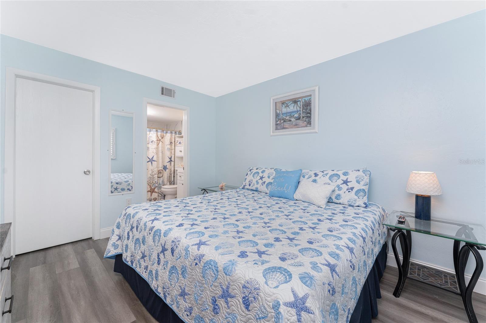 Image 30 of 71 For 25225 Rampart Boulevard 1603