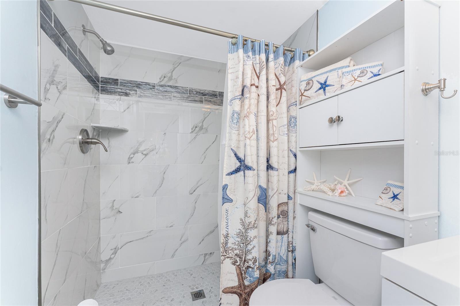 Image 32 of 71 For 25225 Rampart Boulevard 1603
