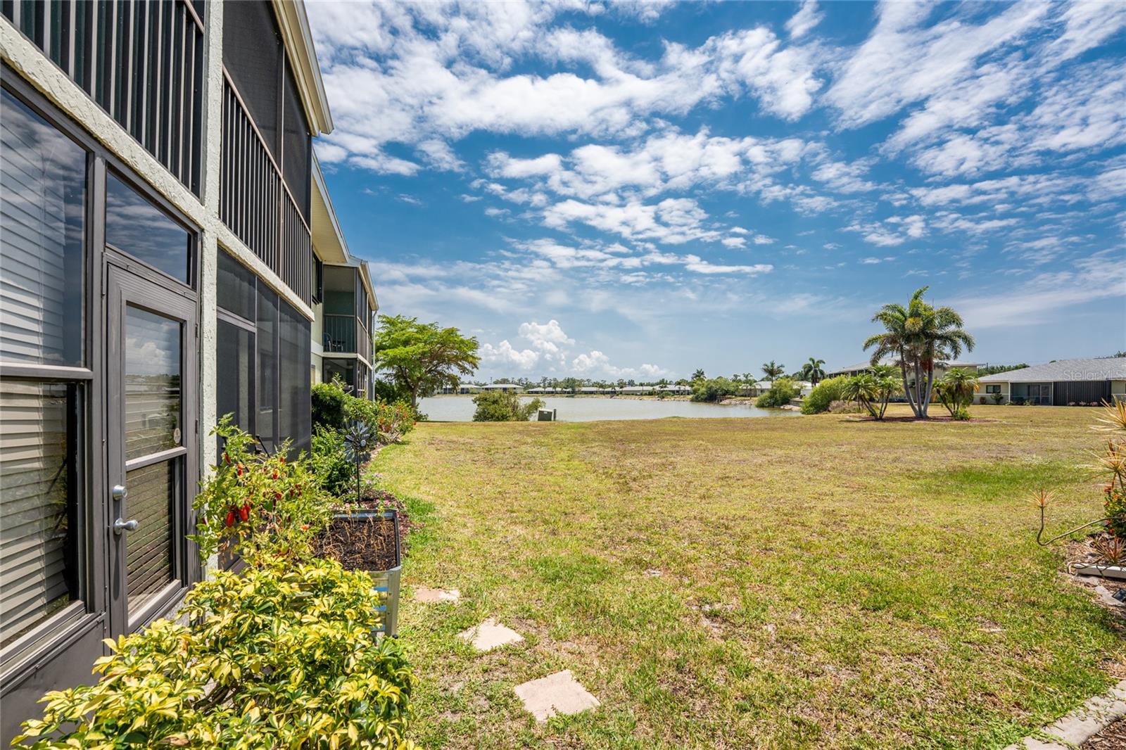 Image 41 of 71 For 25225 Rampart Boulevard 1603