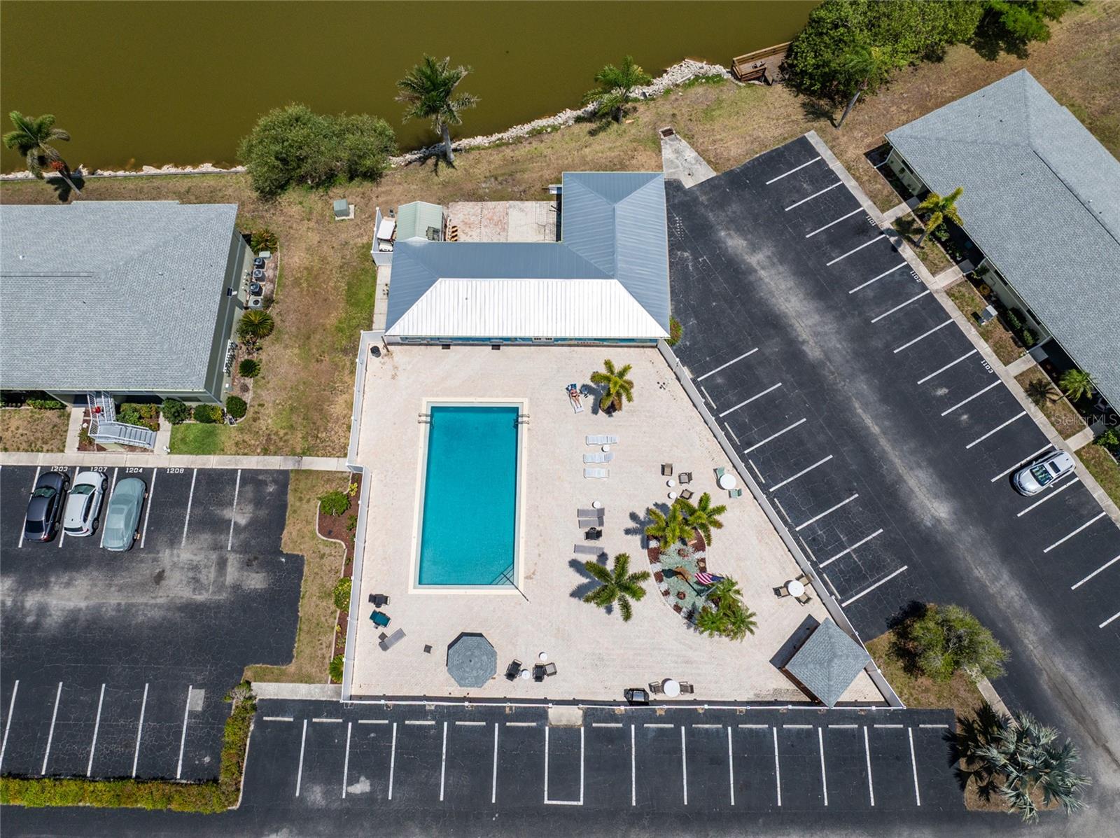Image 51 of 71 For 25225 Rampart Boulevard 1603