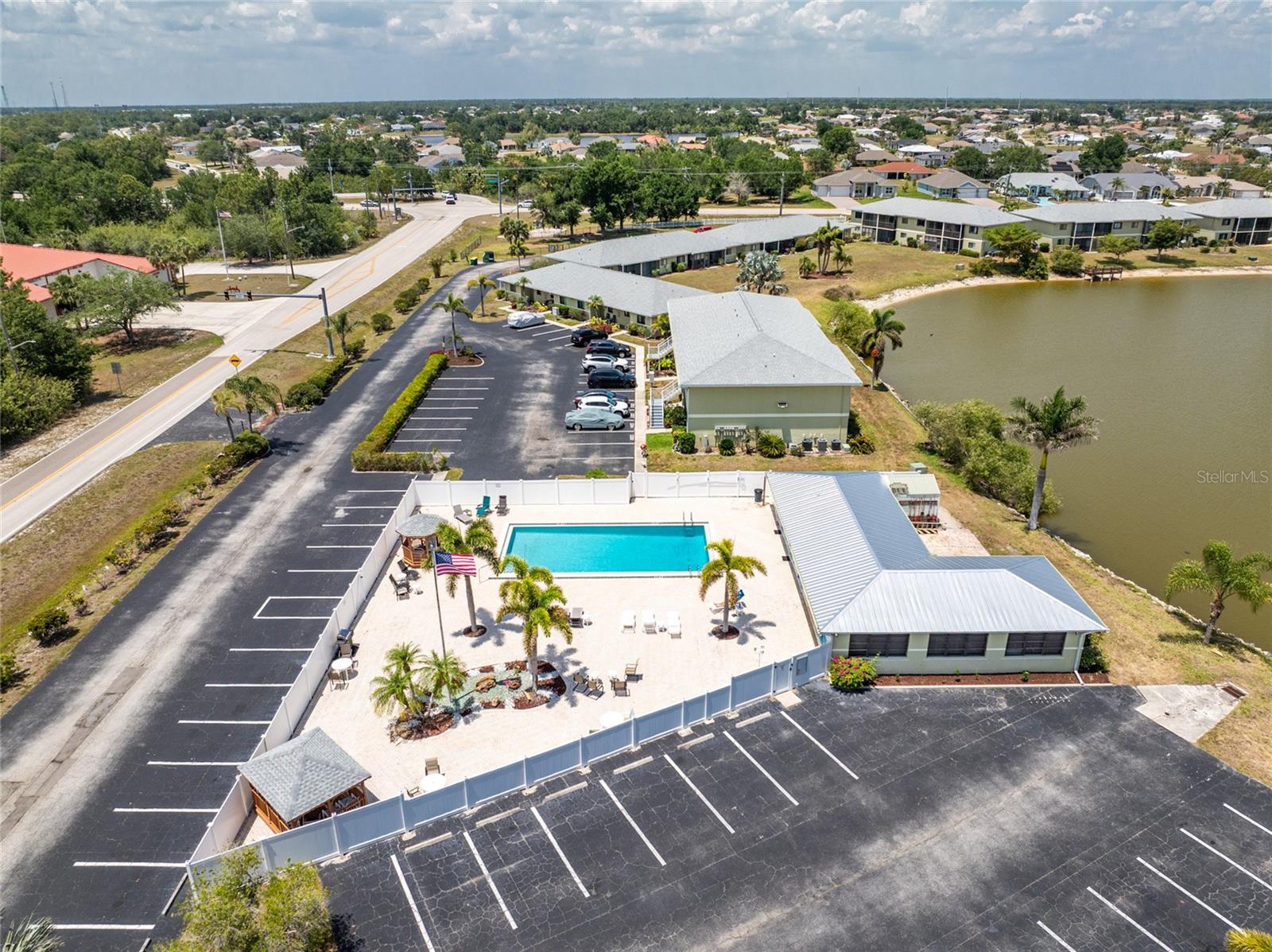 Image 52 of 71 For 25225 Rampart Boulevard 1603