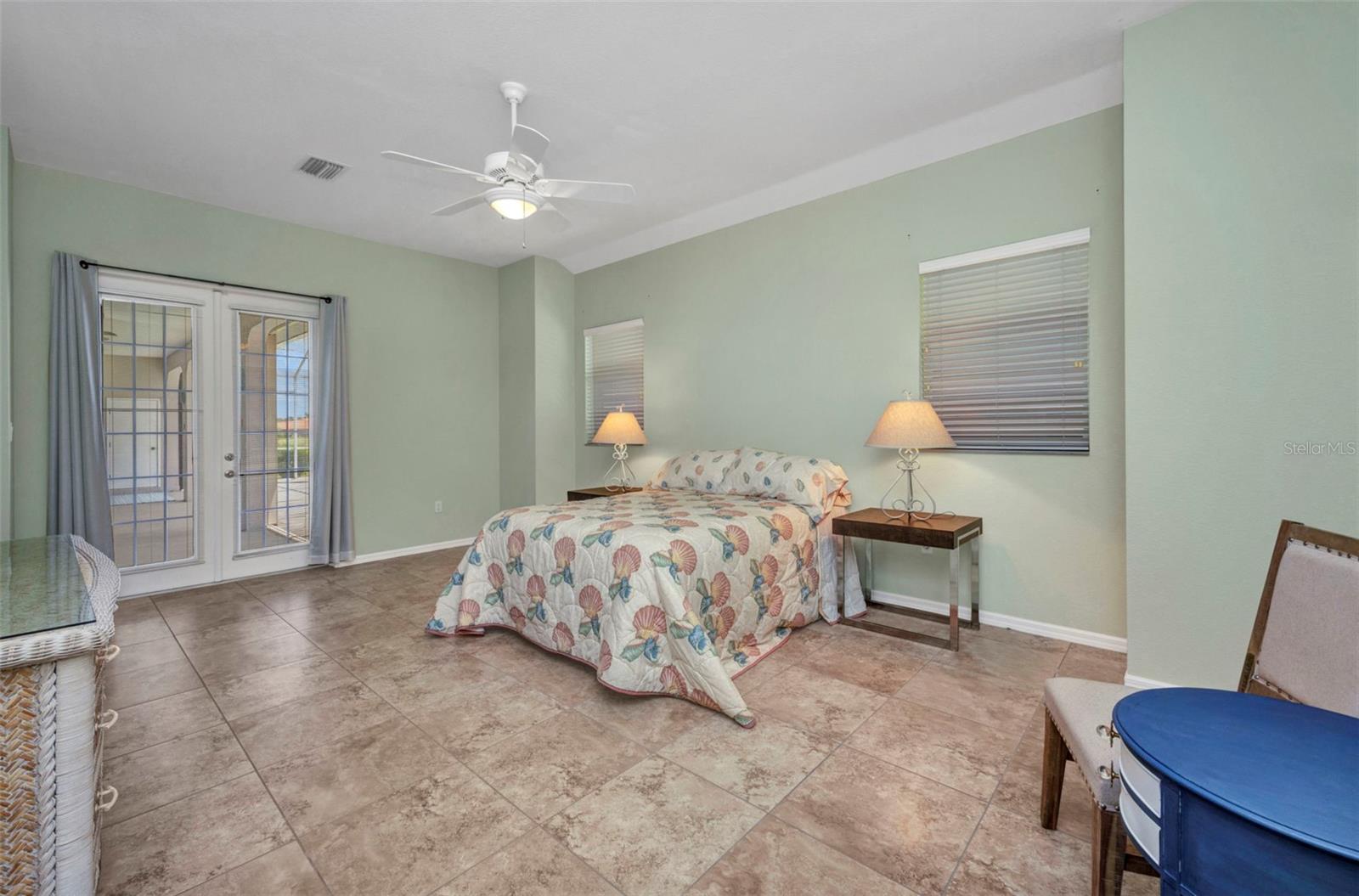 Image 24 of 56 For 12951 Kingsway Circle