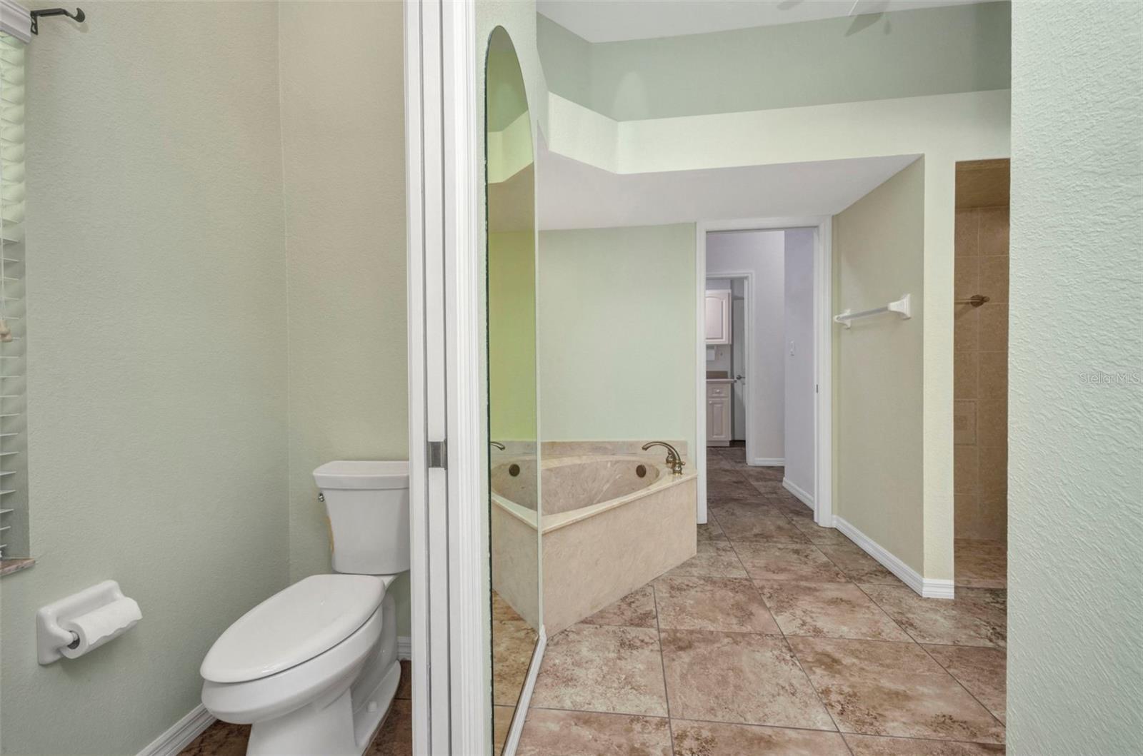 Image 29 of 56 For 12951 Kingsway Circle