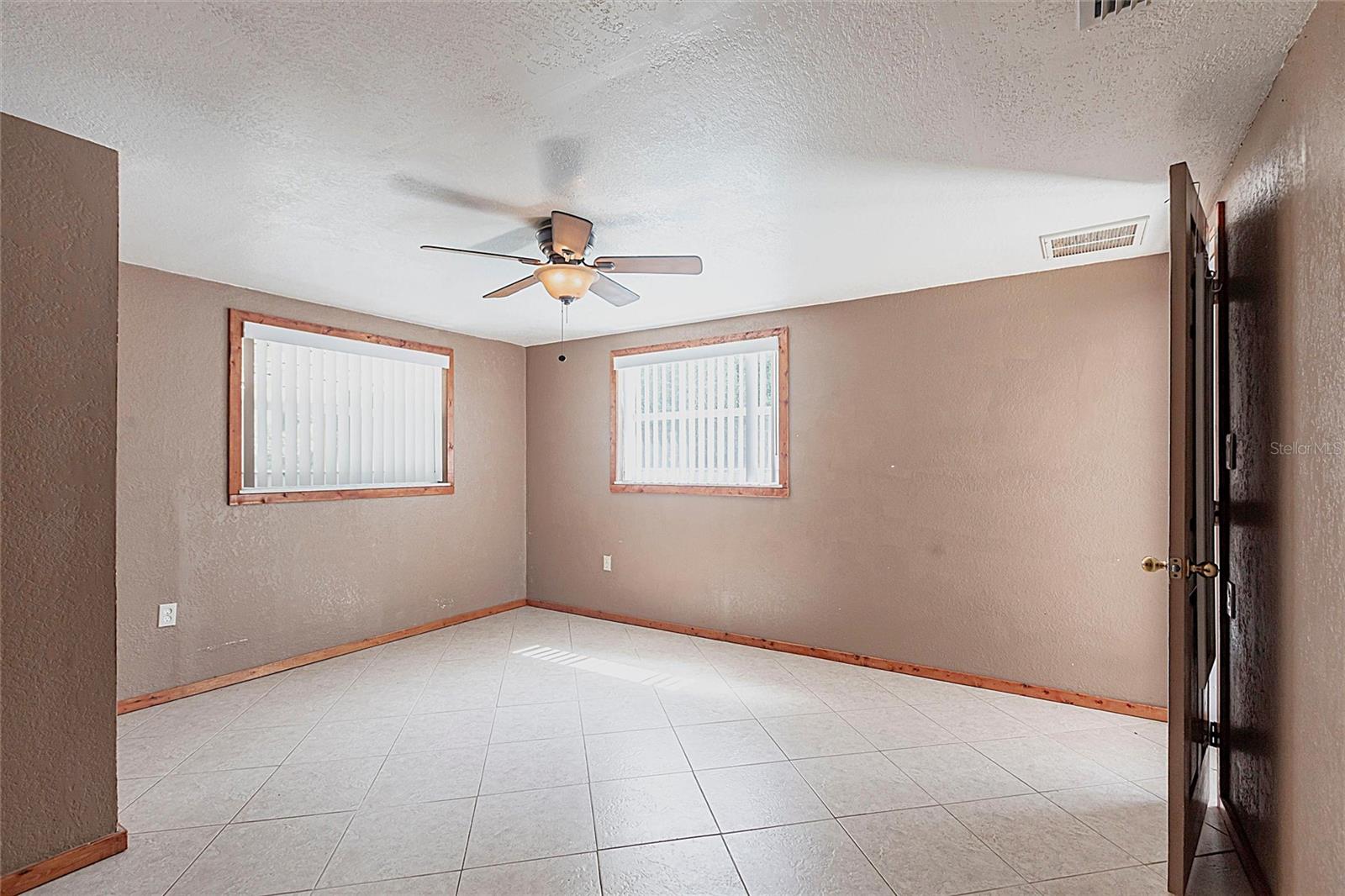 Image 11 of 39 For 30154 Beech Road