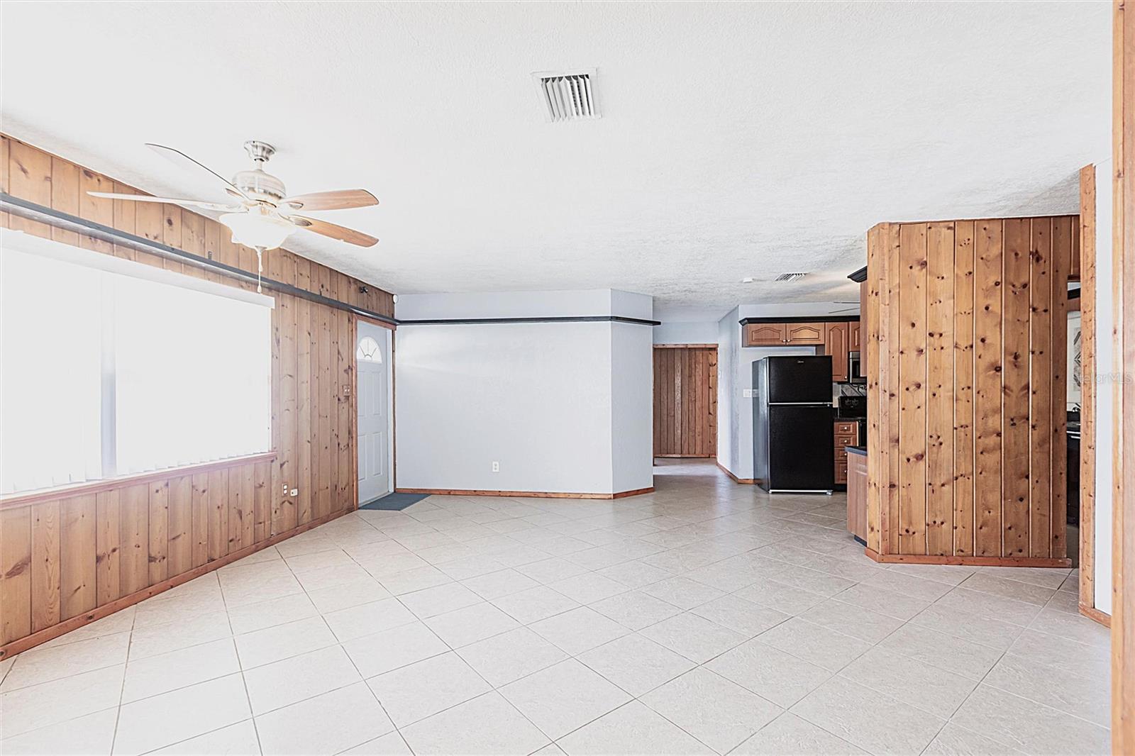 Image 4 of 39 For 30154 Beech Road
