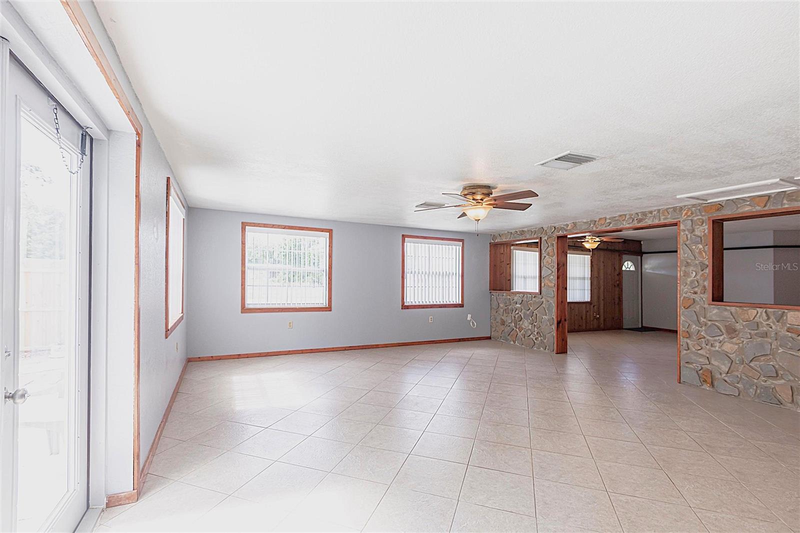 Image 8 of 39 For 30154 Beech Road