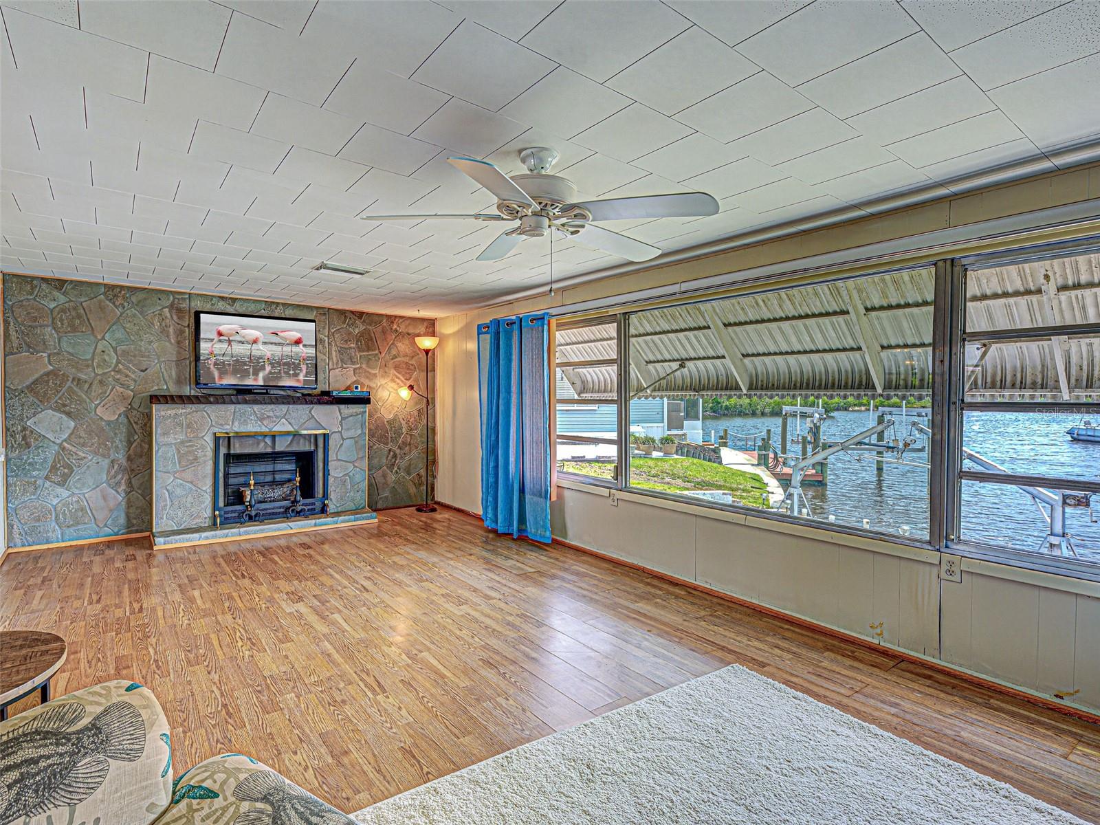Image 22 of 43 For 522 Clarion Place