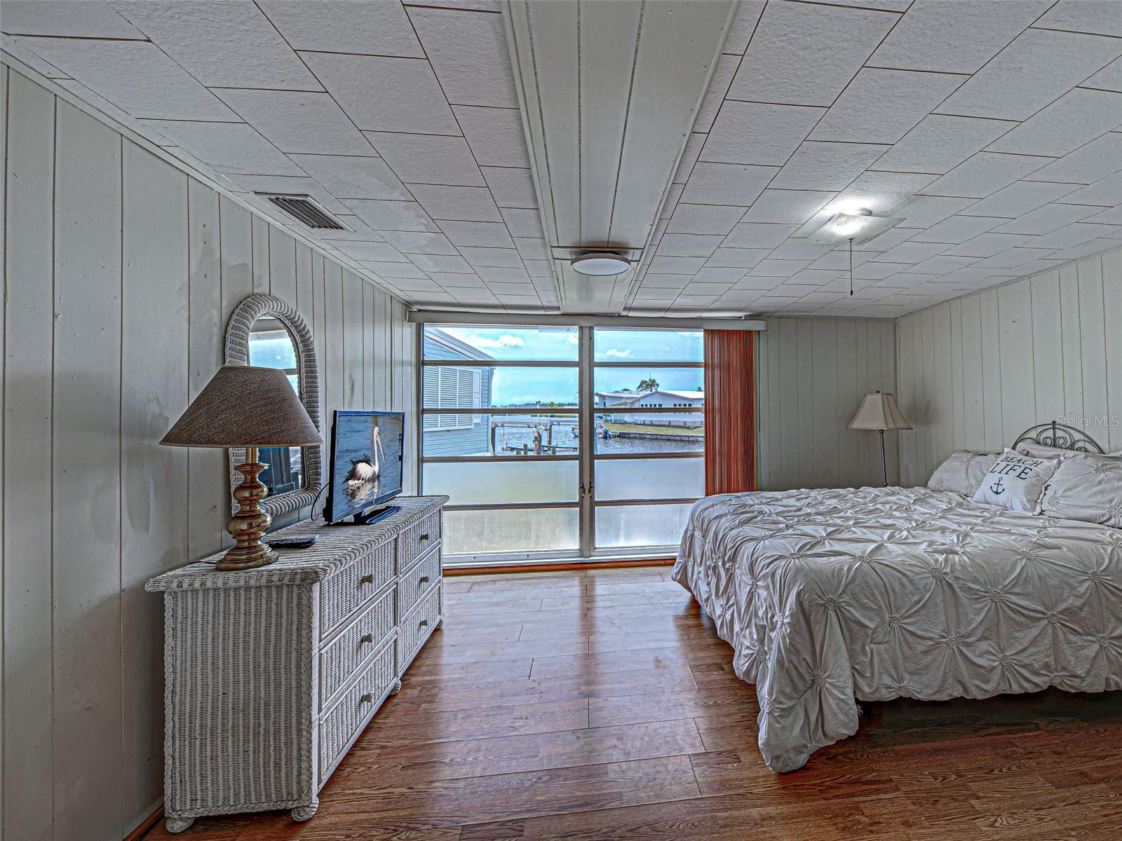 Image 31 of 43 For 522 Clarion Place