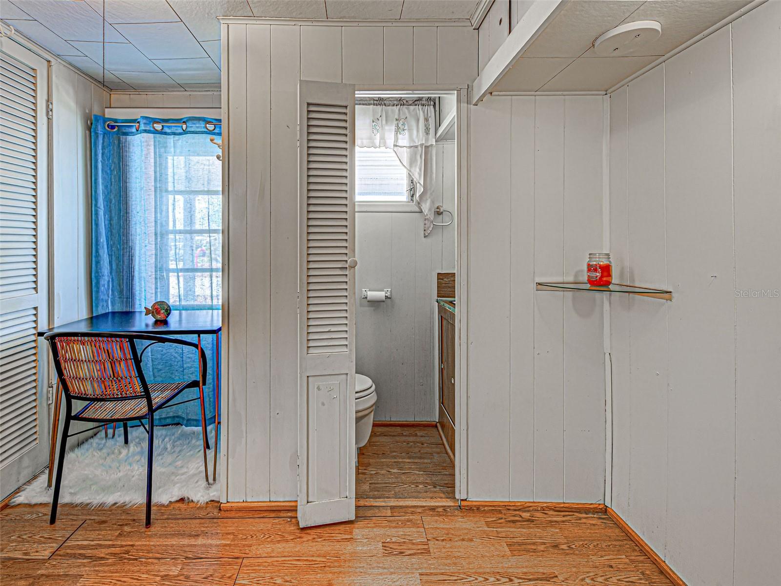 Image 37 of 43 For 522 Clarion Place